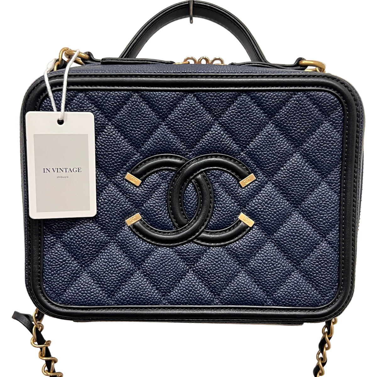 CHANEL CC Filigree Vanity Case Quilted Caviar Medium