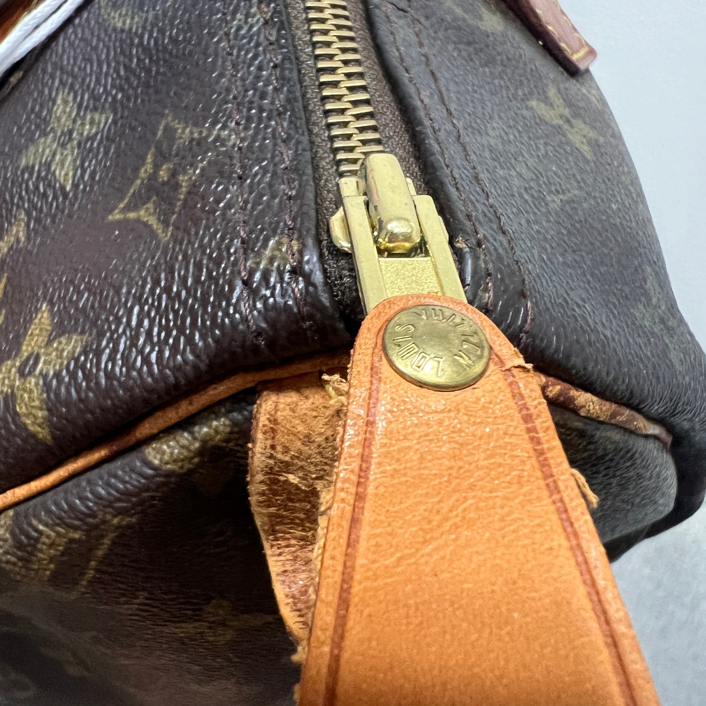 LOUIS VUITTON Speedy 30