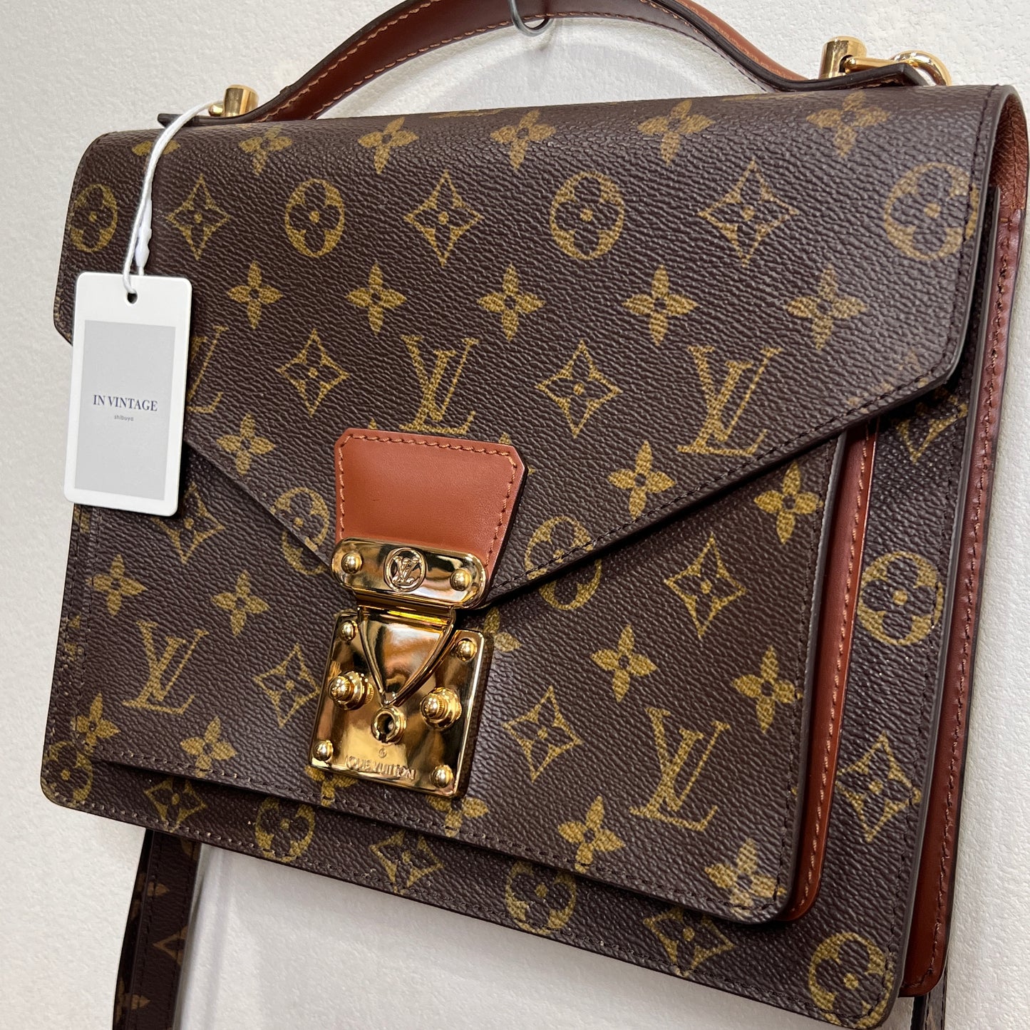 LOUIS VUITTON Monceau