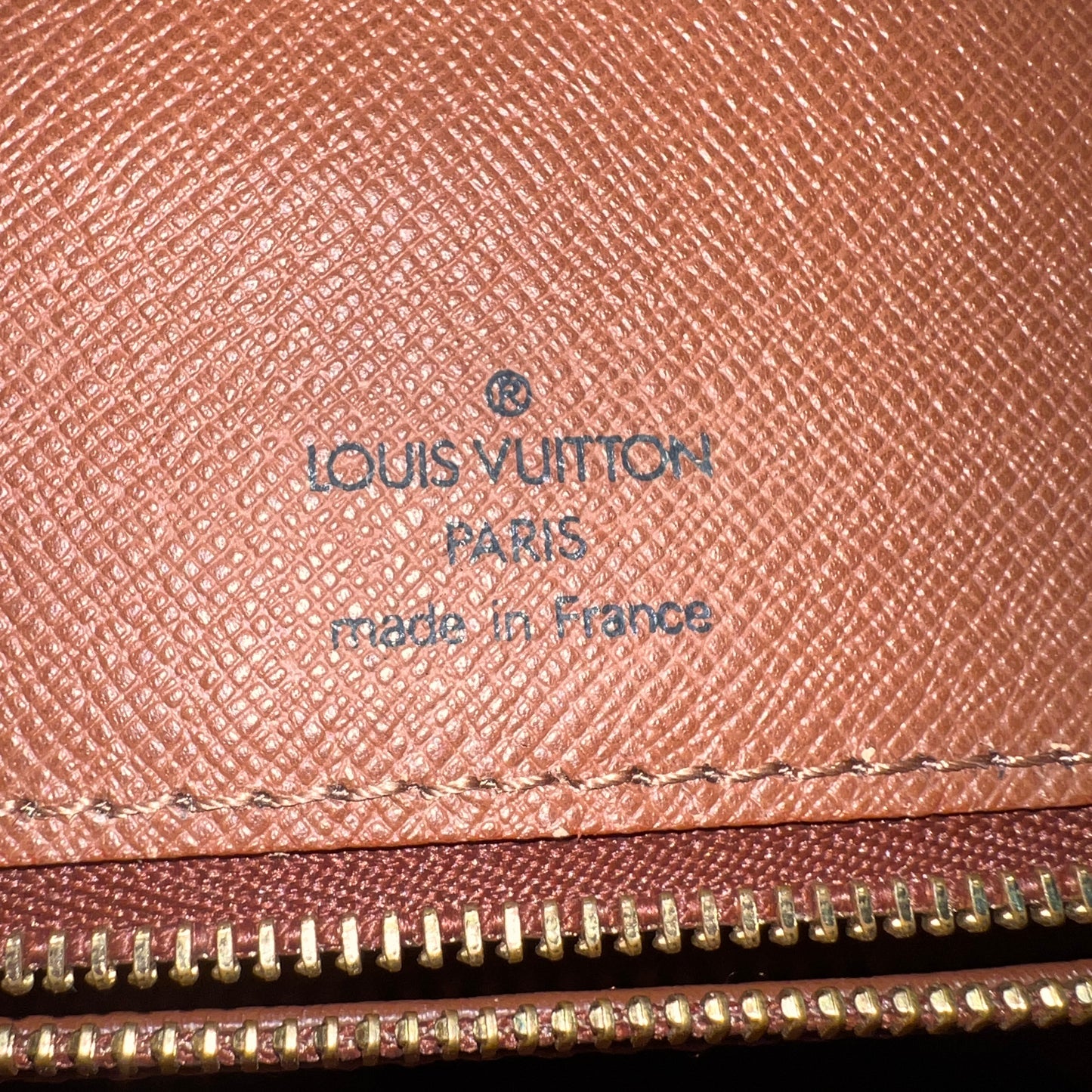 LOUIS VUITTON Monceau