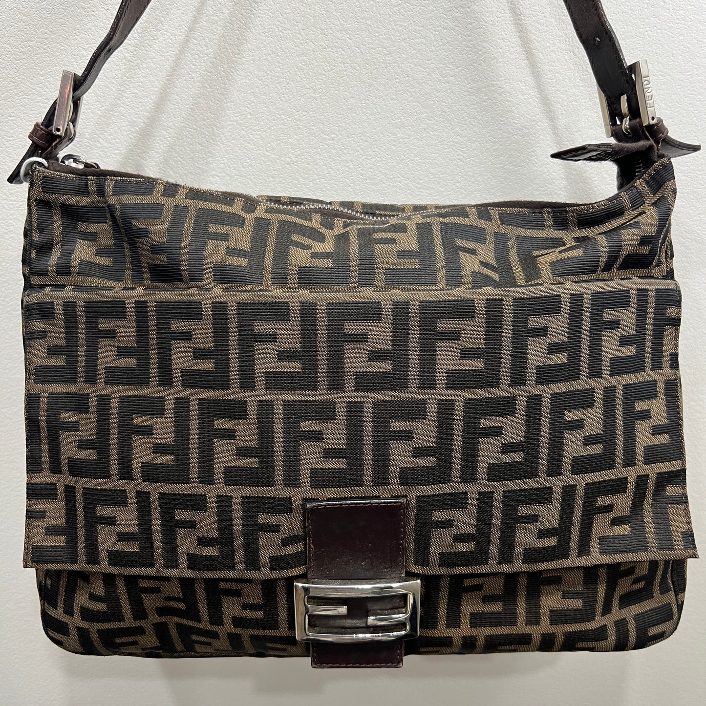 FENDI Mamma One Shoulder Baguette Silver