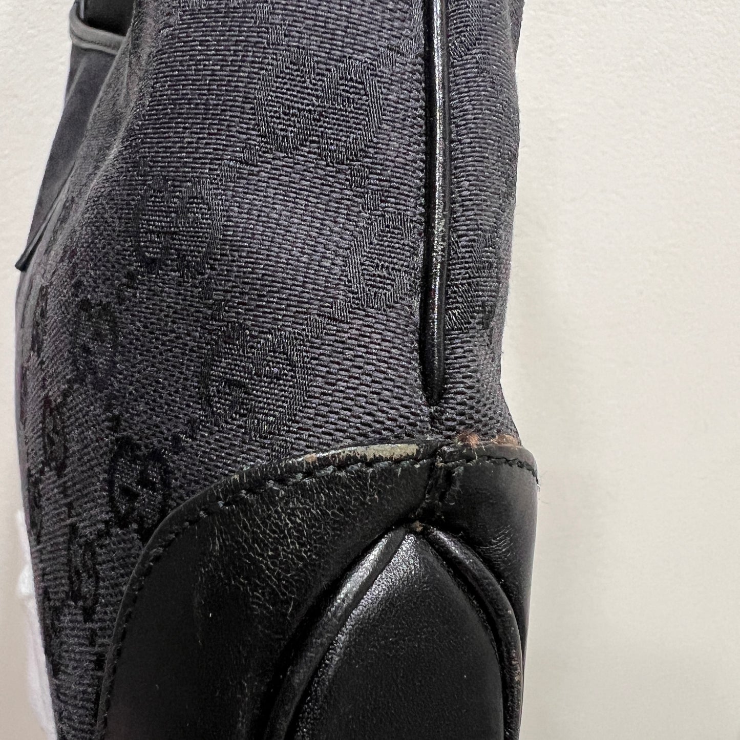 GUCCI Jackie Monogram with Leather Handle