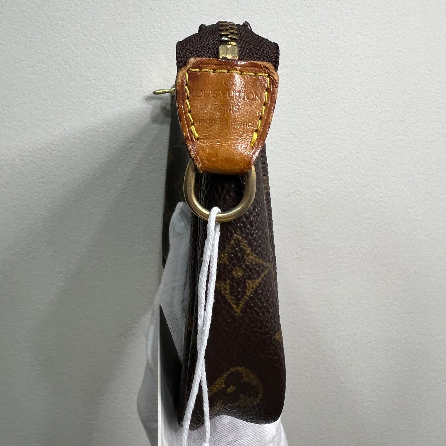LOUIS VUITTON Accessory Pochette