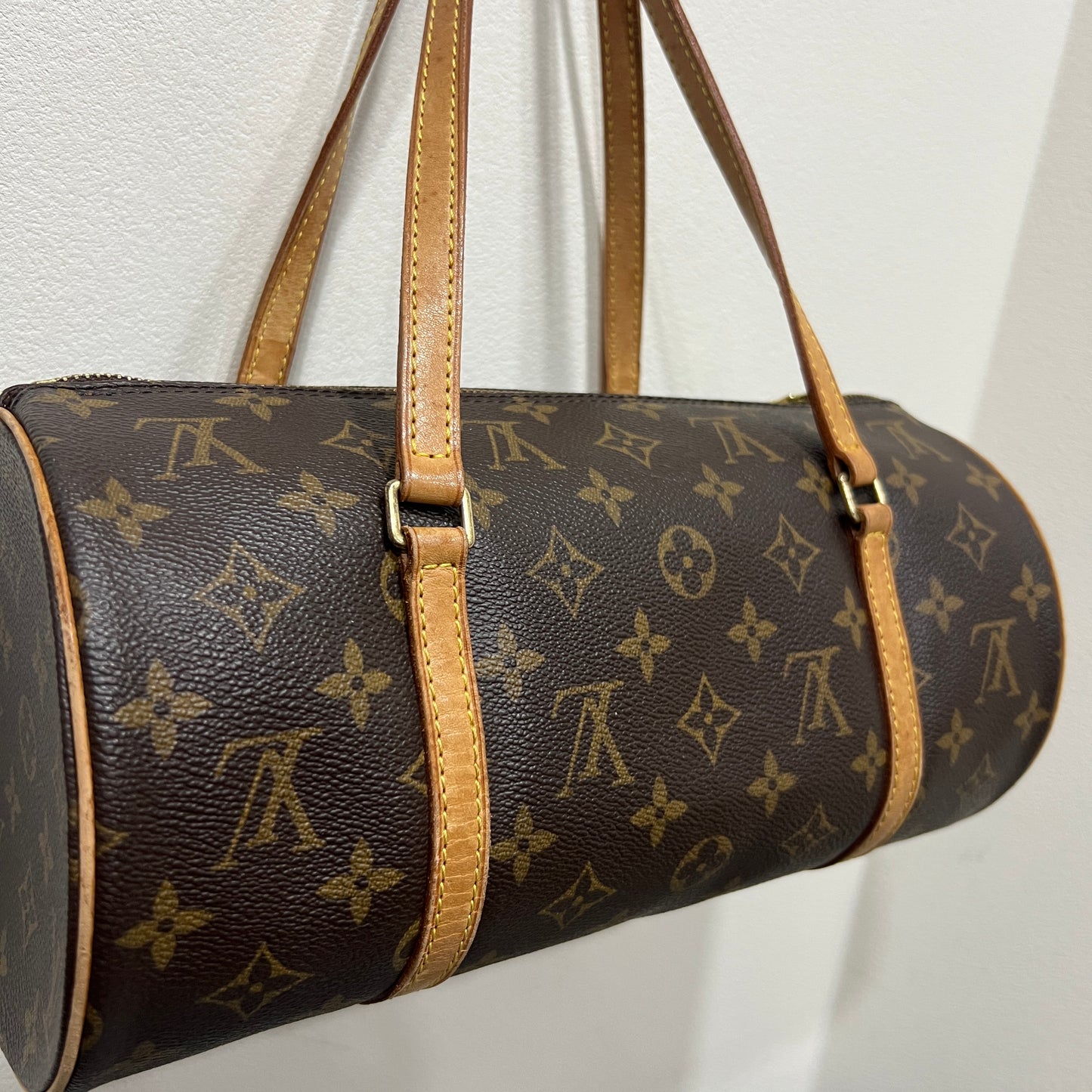 LOUIS VUITTON Papillon 30