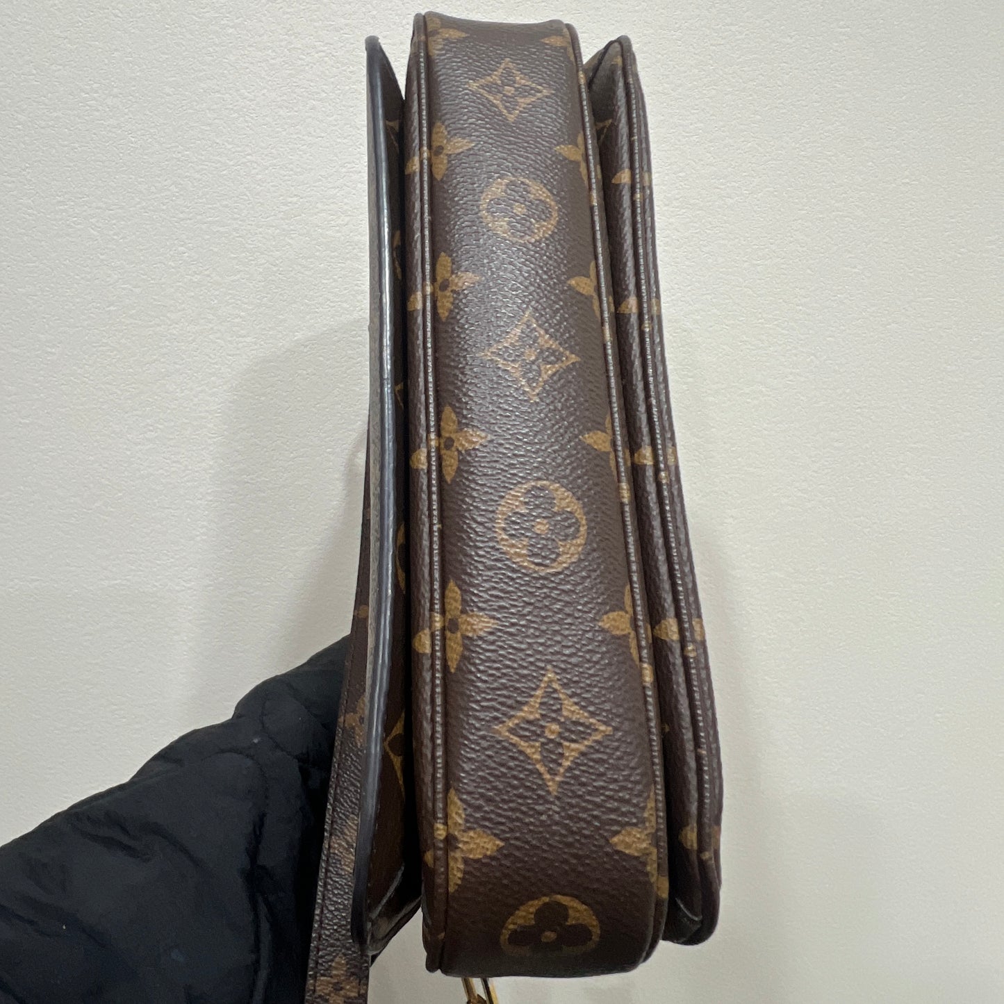 LOUIS VUITTON Metis Monogram (260130)