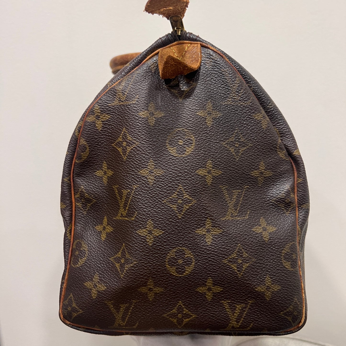 LOUIS VUITTON Speedy 30