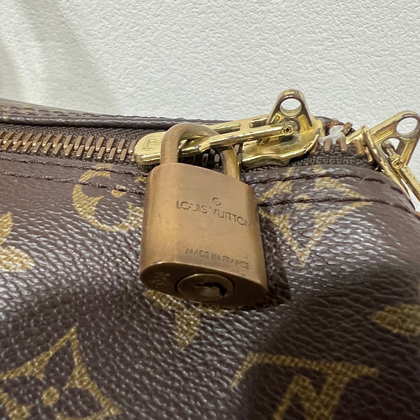 LOUIS VUITTON Keepall 45