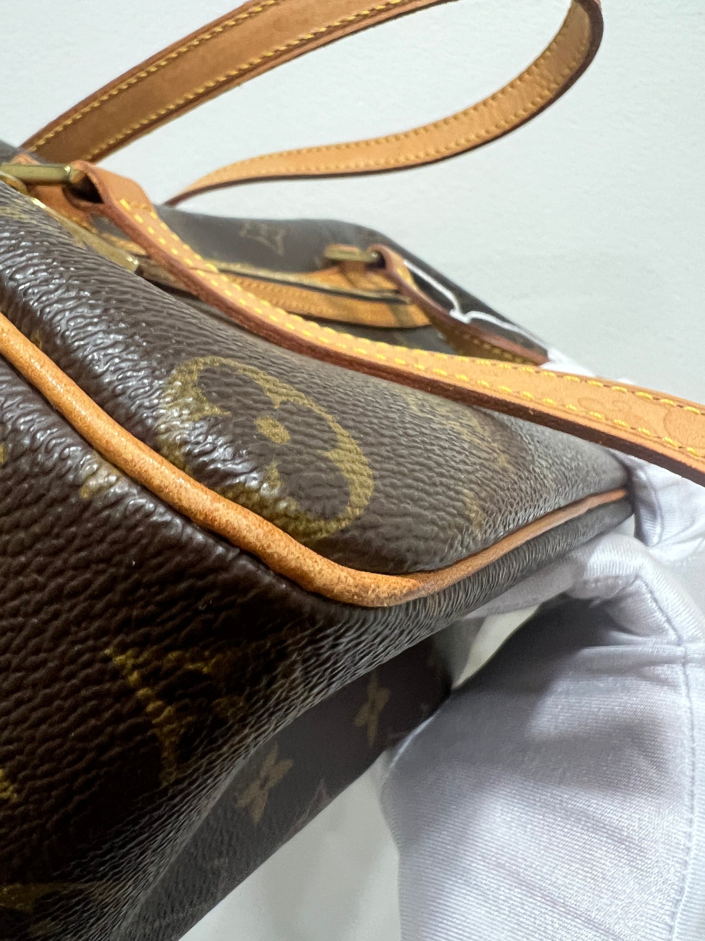 LOUIS VUITTON Cite MM Shoulder Bag