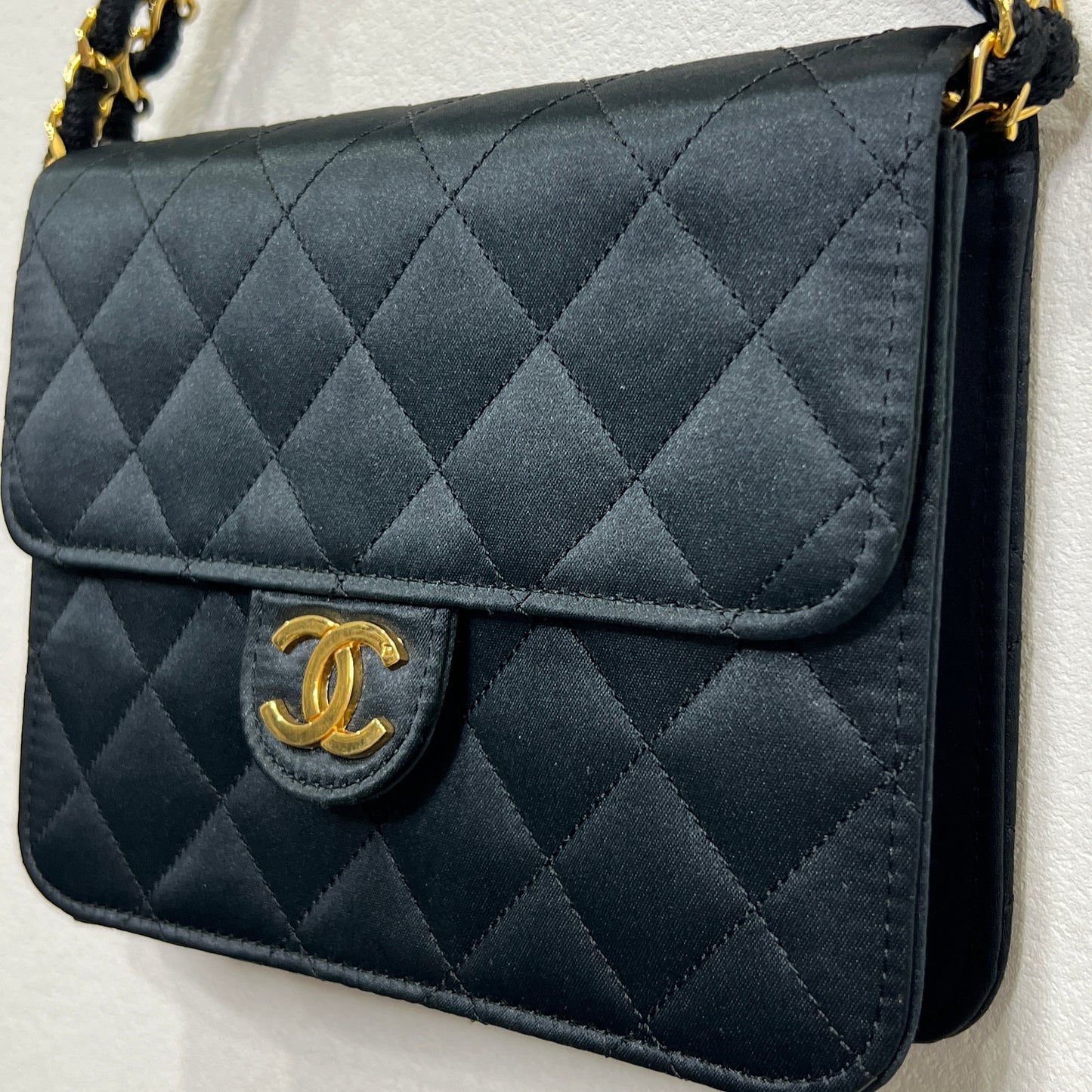 CHANEL Silk Shoulder Chain Bag