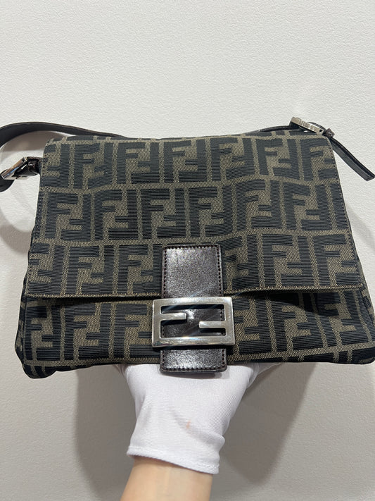 FENDI Mamma Baguette