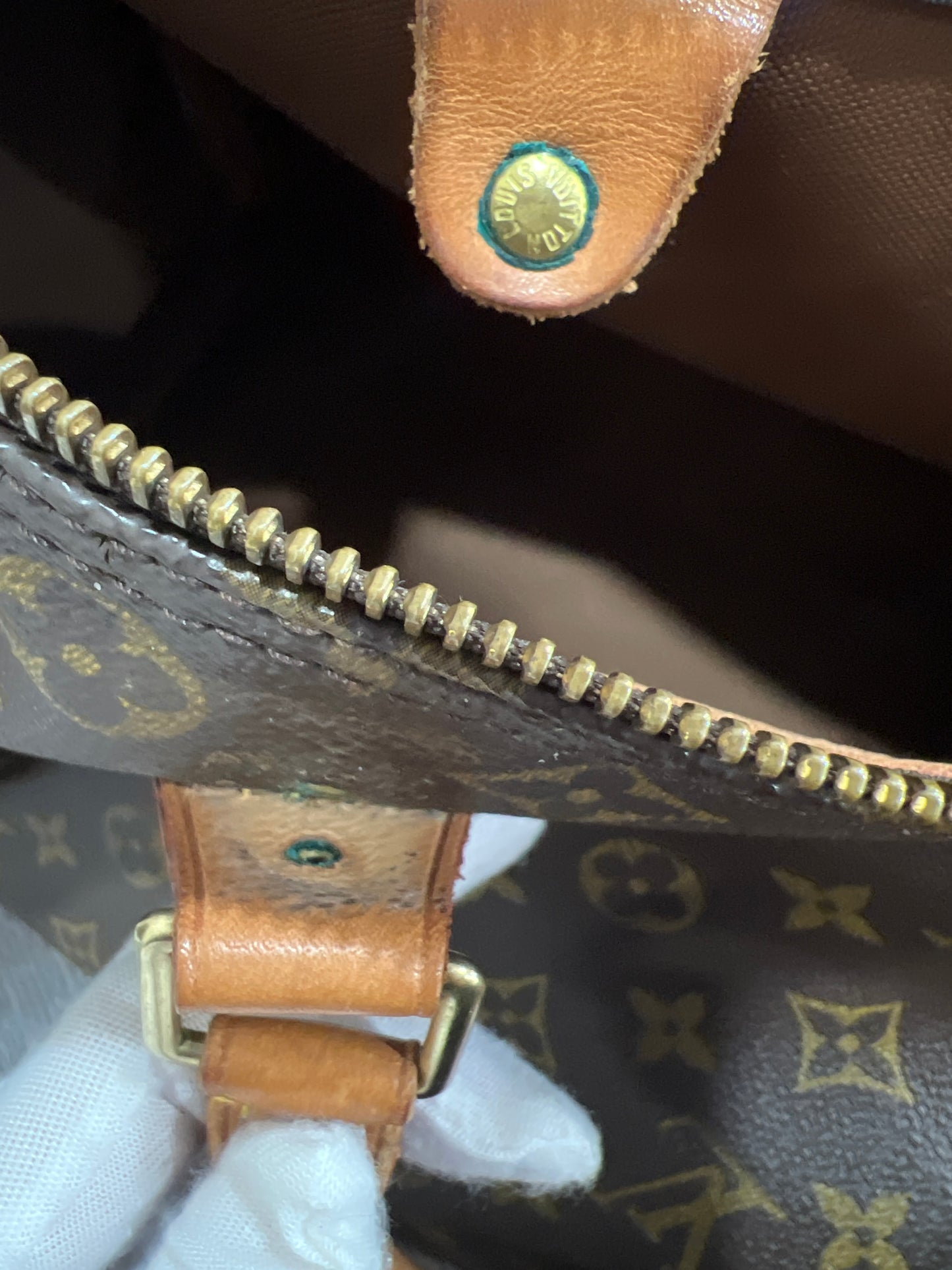 LOUIS VUITTON Speedy 30