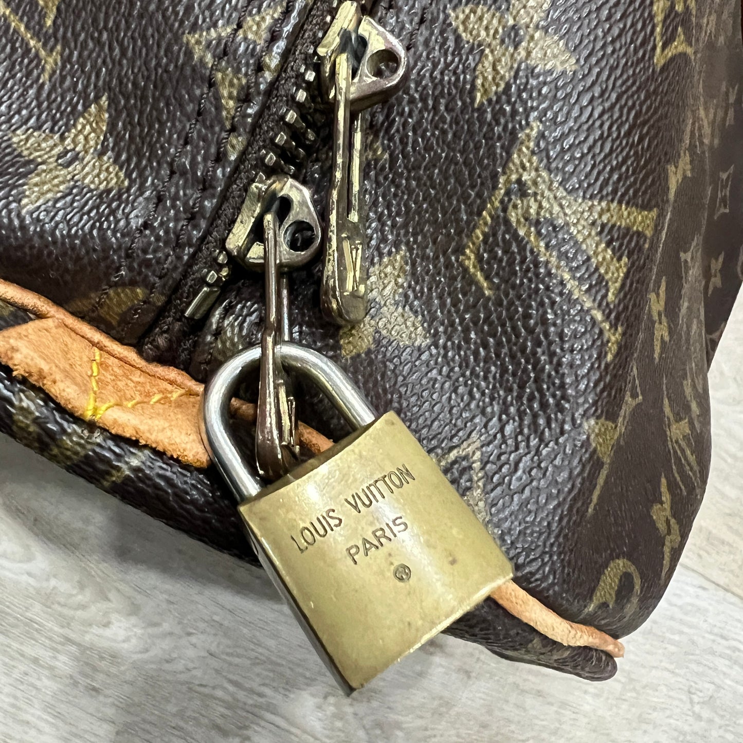 LOUIS VUITTON Keepall 55