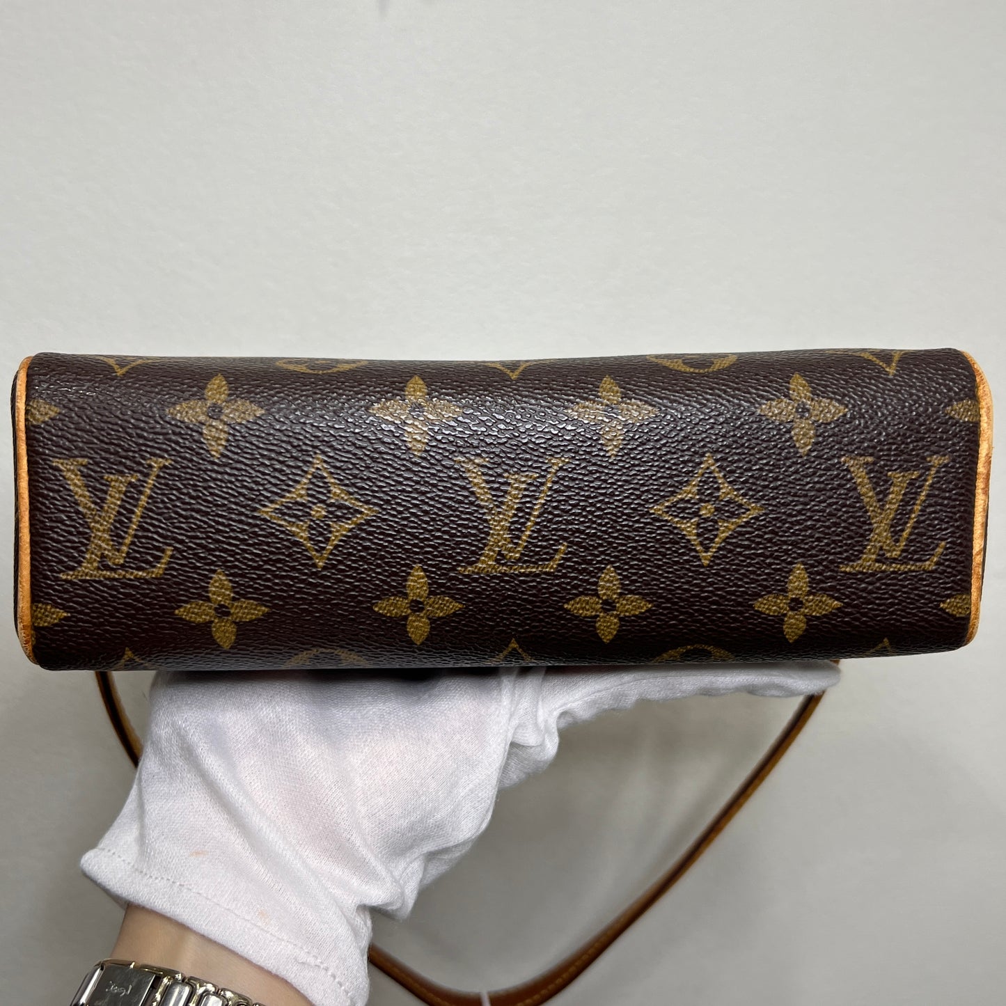 LOUIS VUITTON Recital