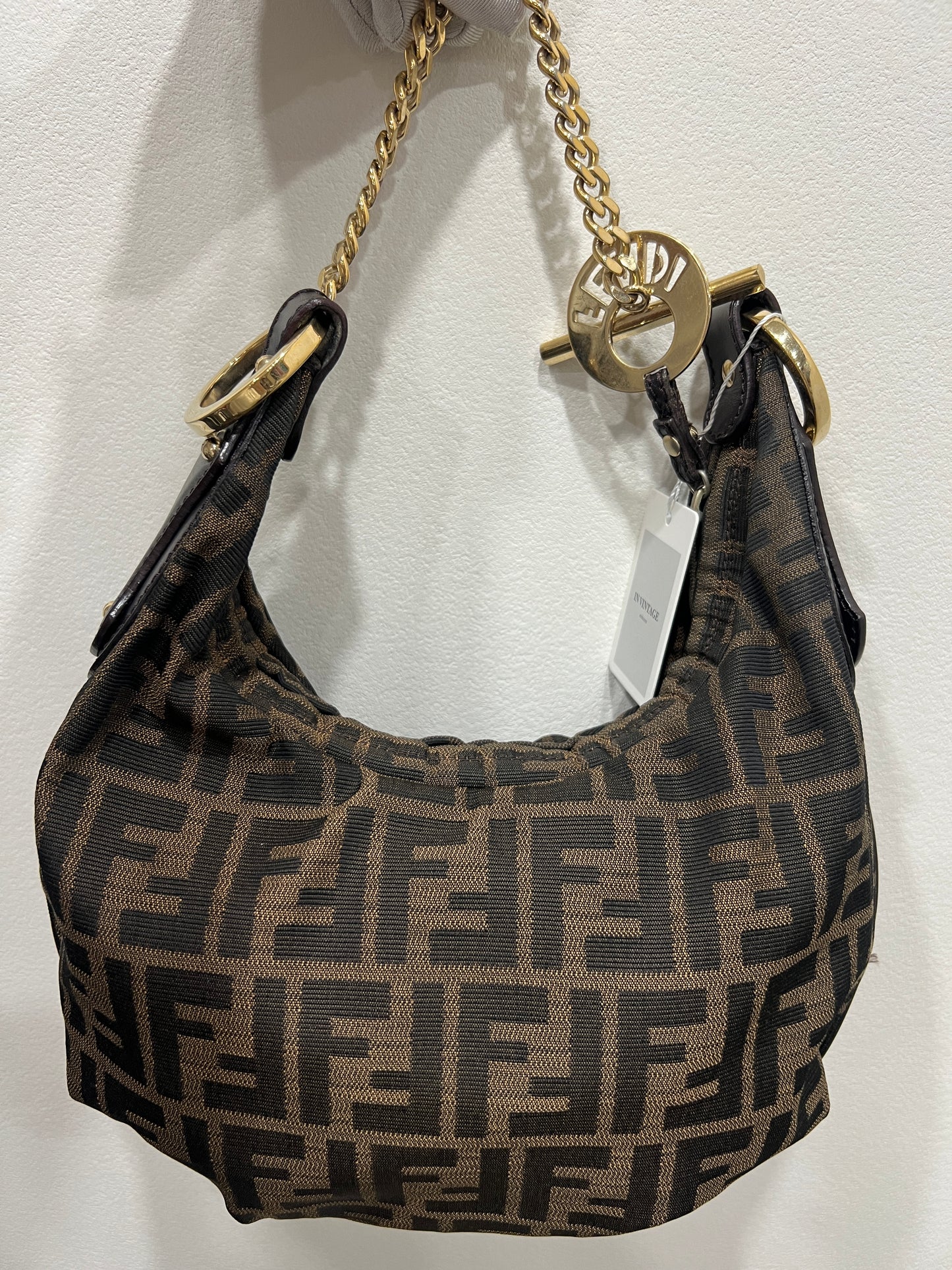 FENDI Croissant Chain Shoulder bag