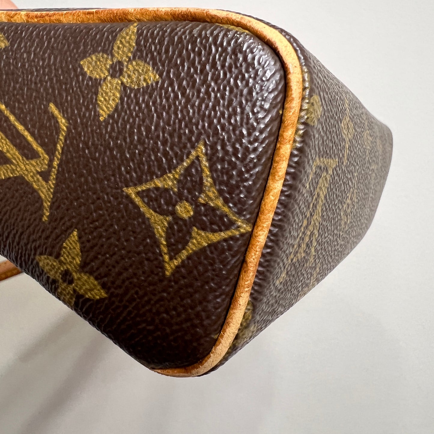 LOUIS VUITTON Recital