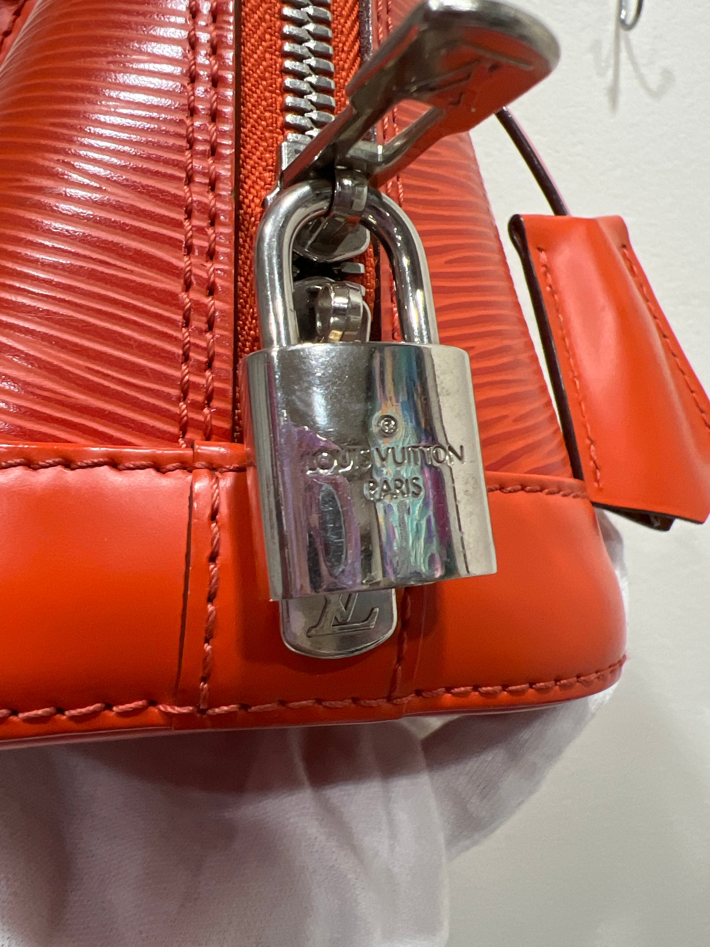 LOUIS VUITTON ALMA BB Epi Leather