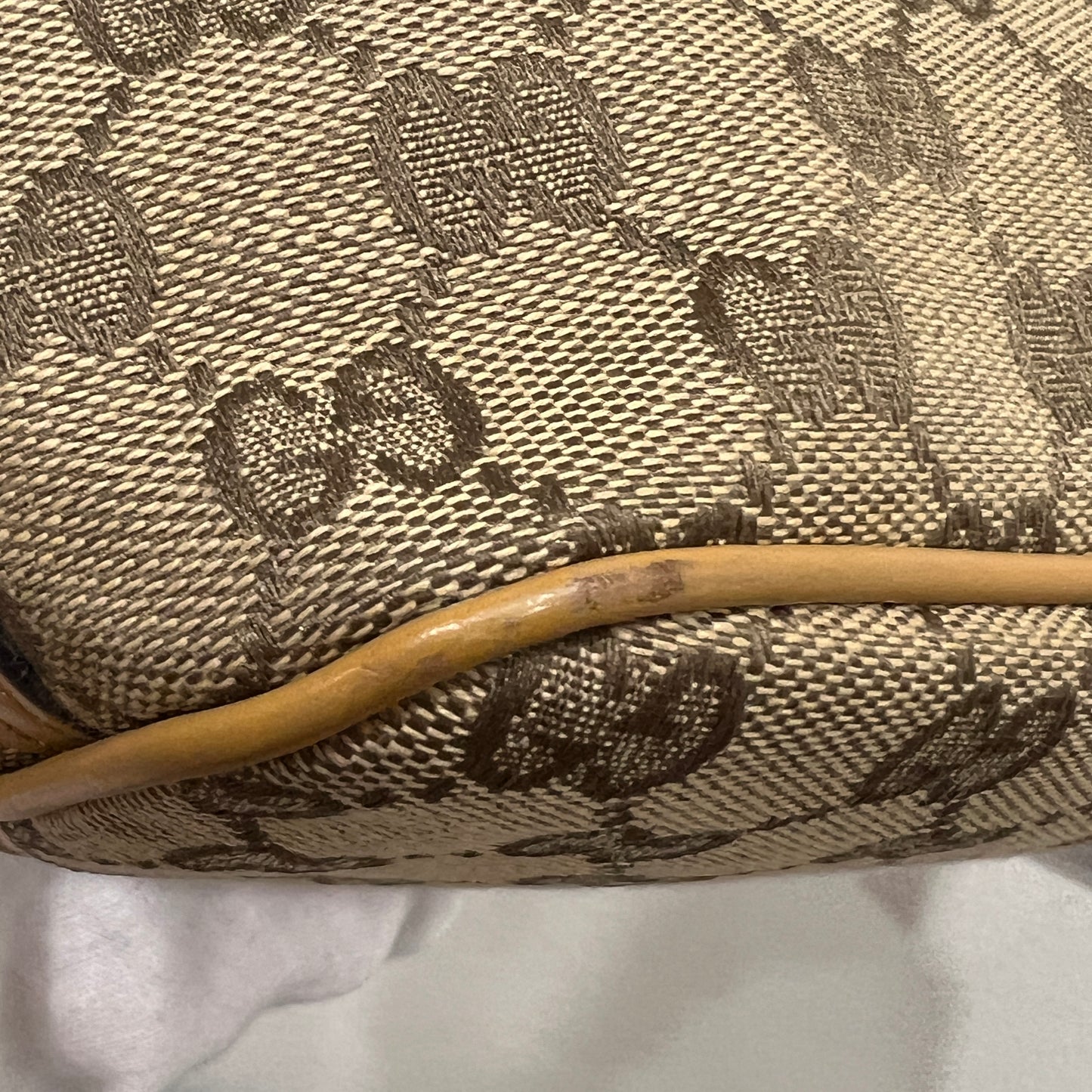 GUCCI Boat Handbag