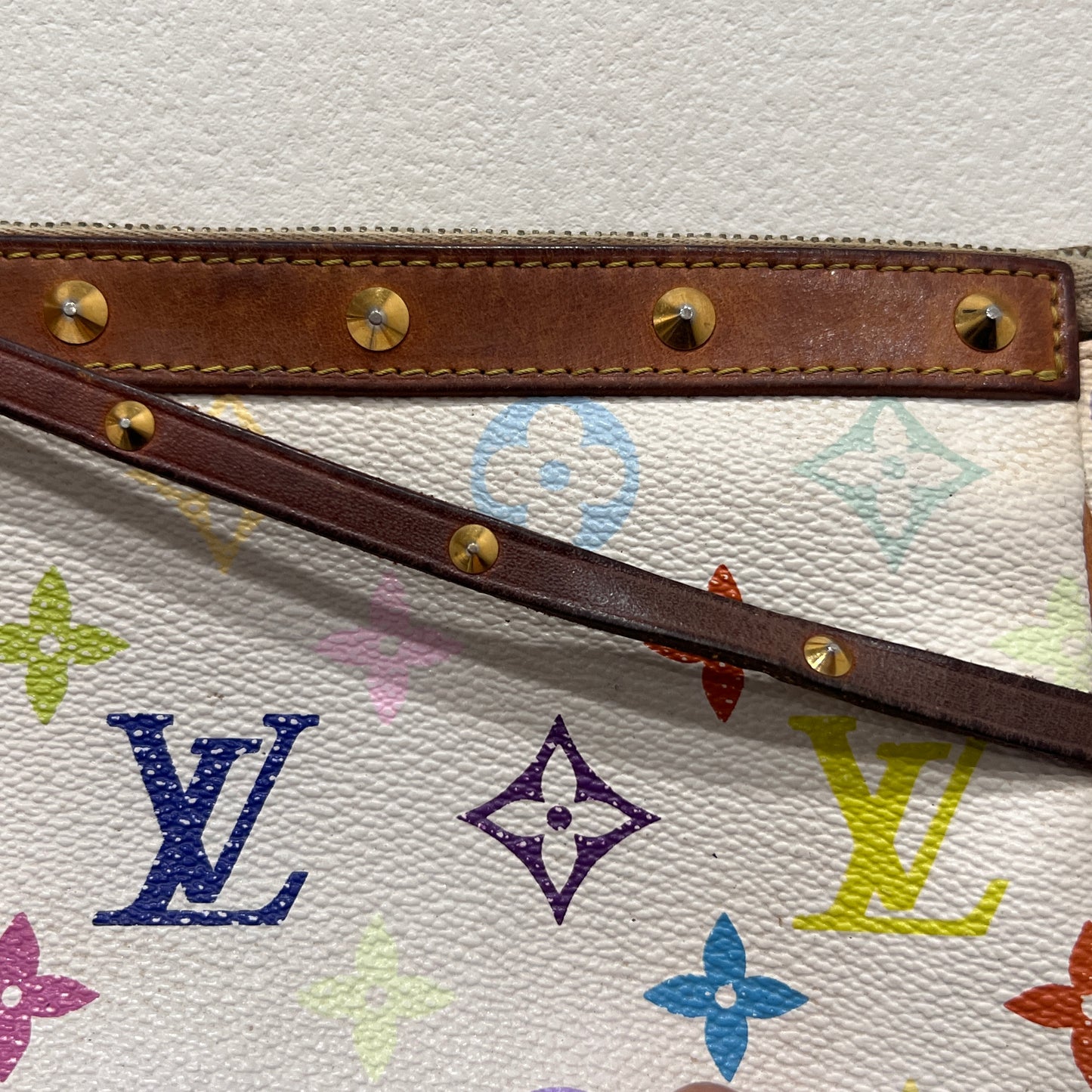 LOUIS VUITTON x Murakami Accessory Pochette