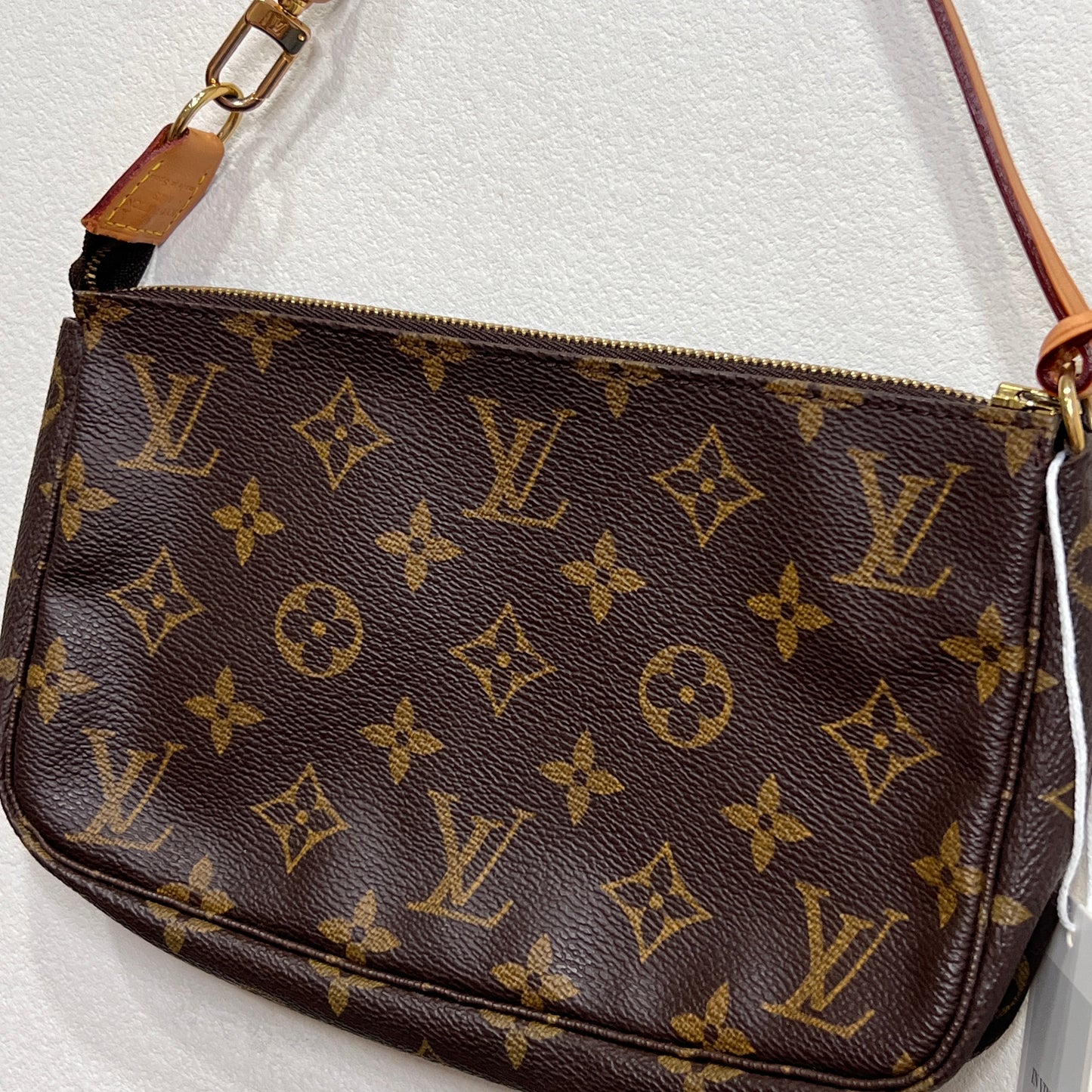 LOUIS VUITTON Pochette Accessory