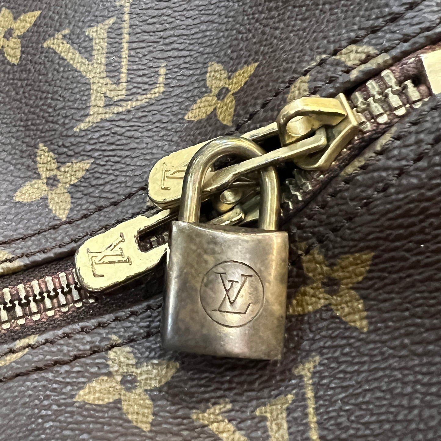 LOUIS VUITTON Keepall 60cm
