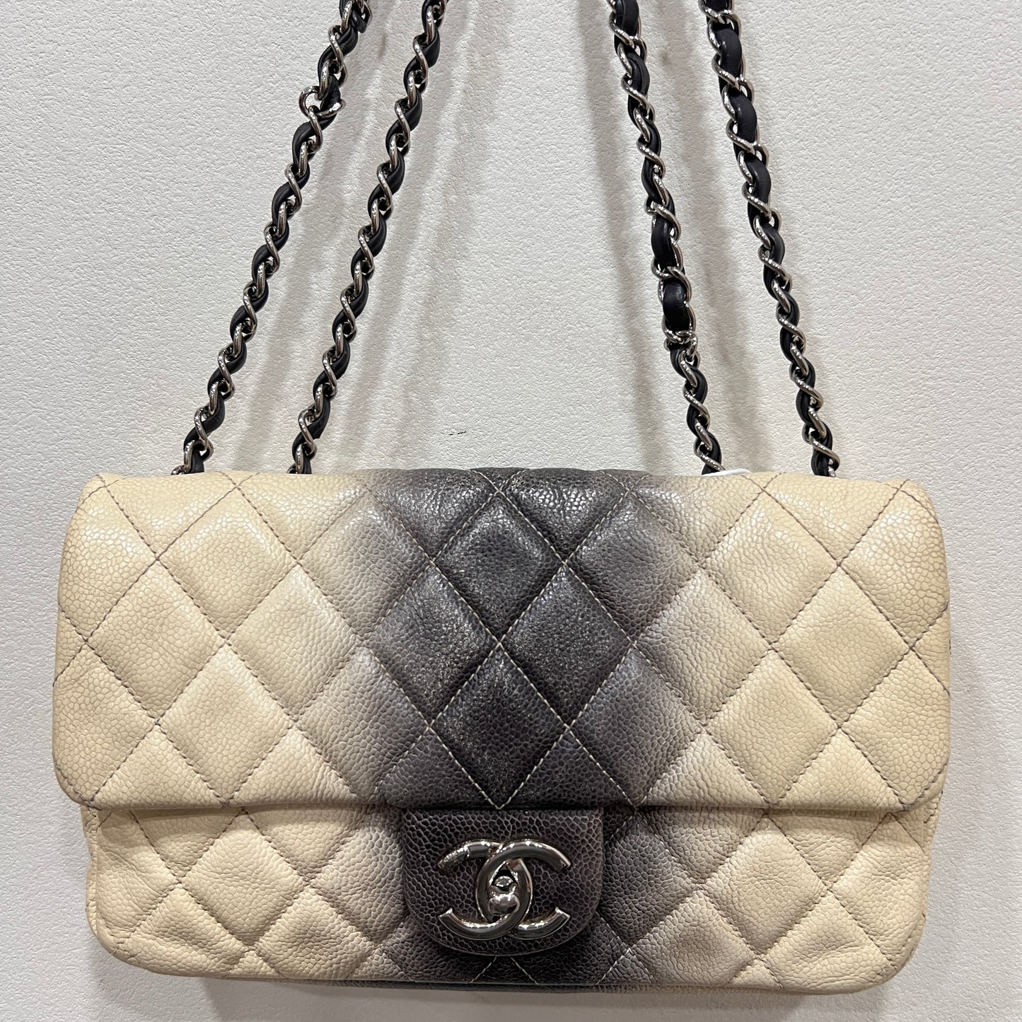 CHANEL Caviar Quilted Ombre Flap Bag