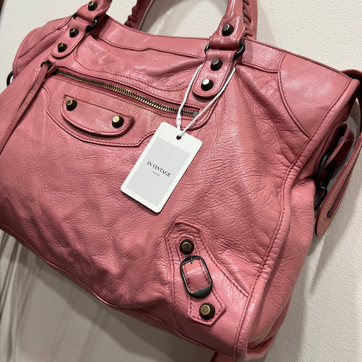 BALENCIAGA