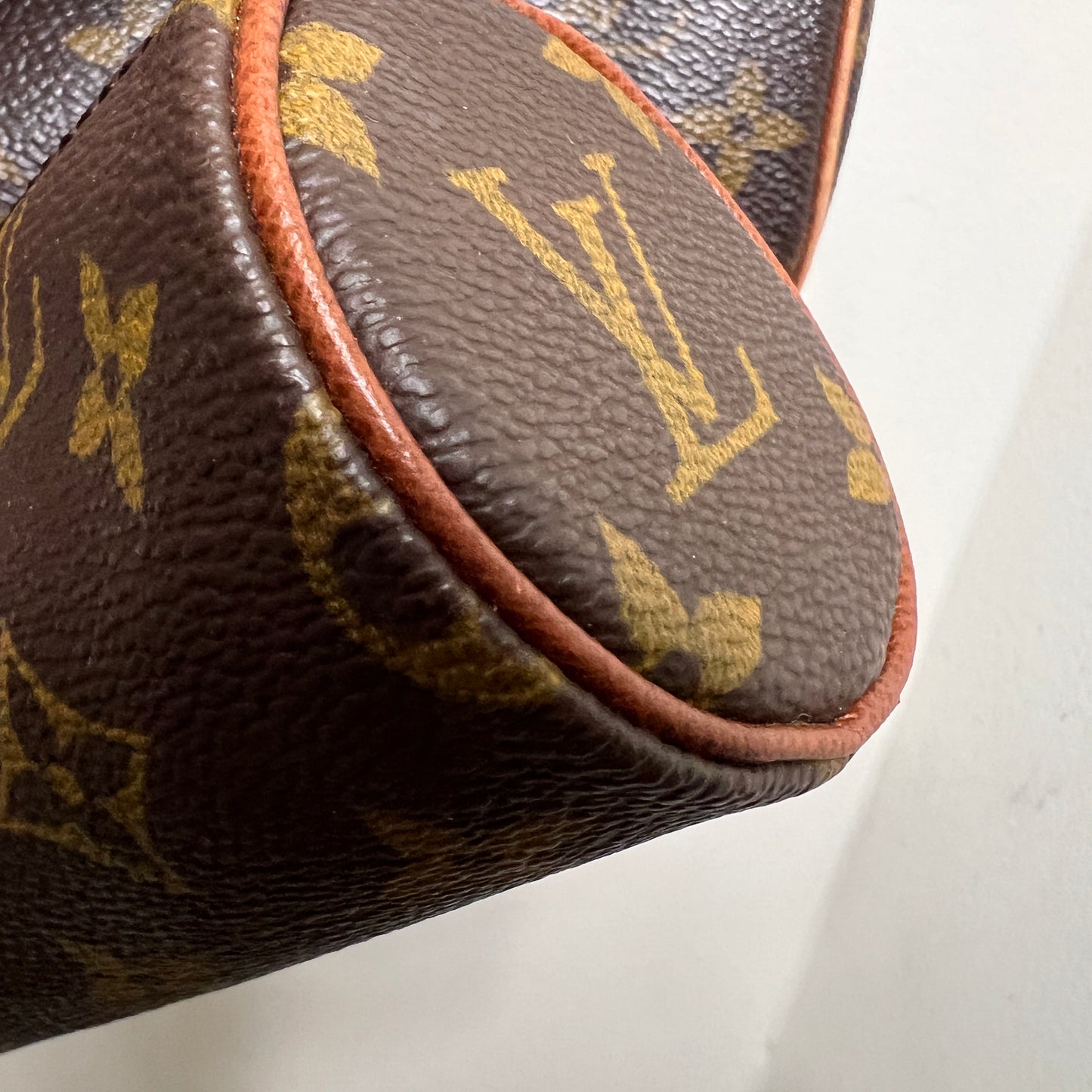 LOUIS VUITTON Papillon with Baby