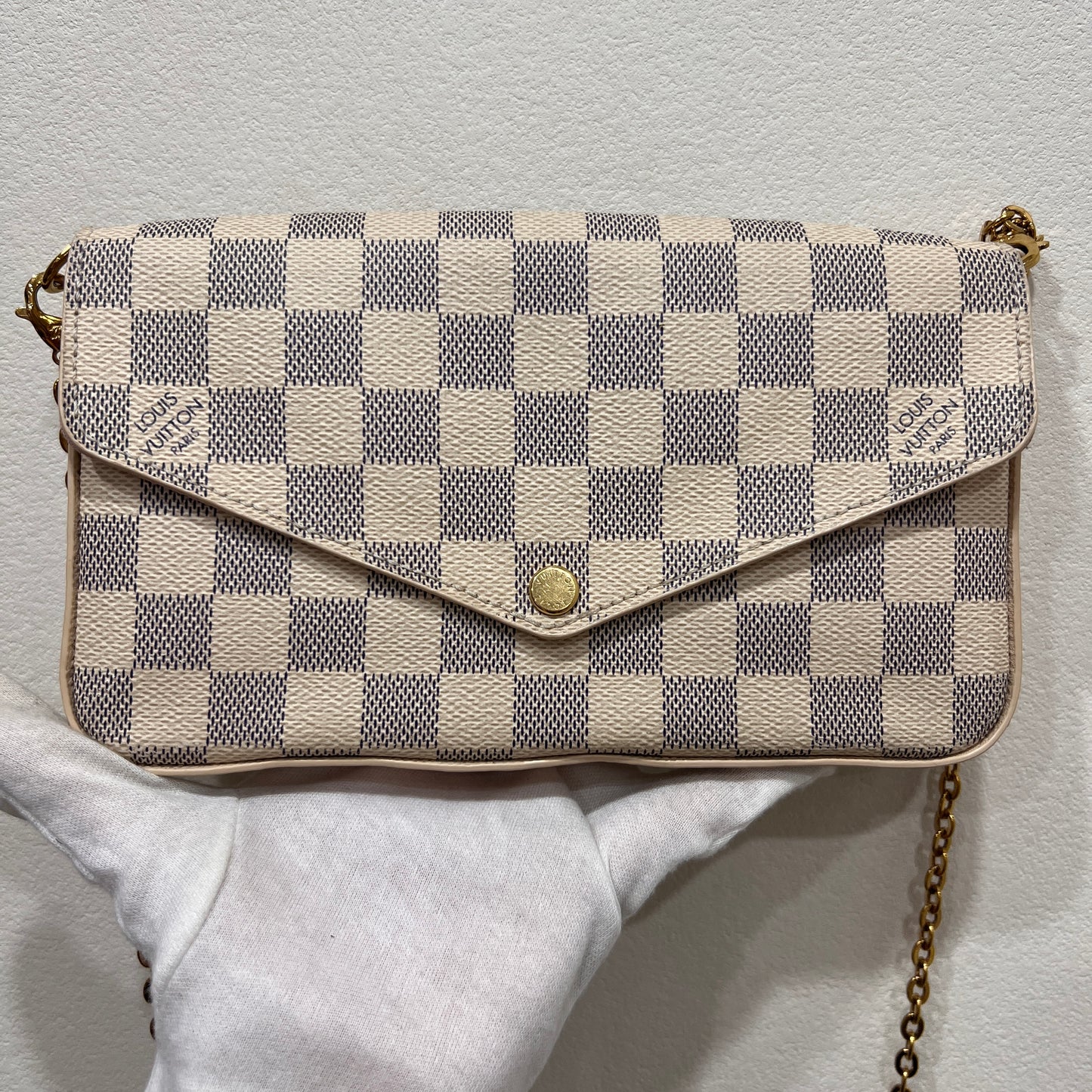 LOUIS VUITTON Felice Damier