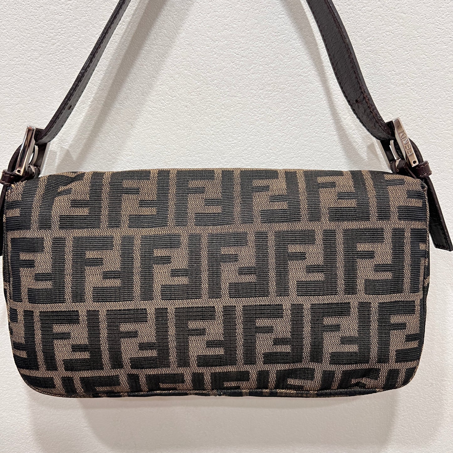 FENDI Baguette in Silver