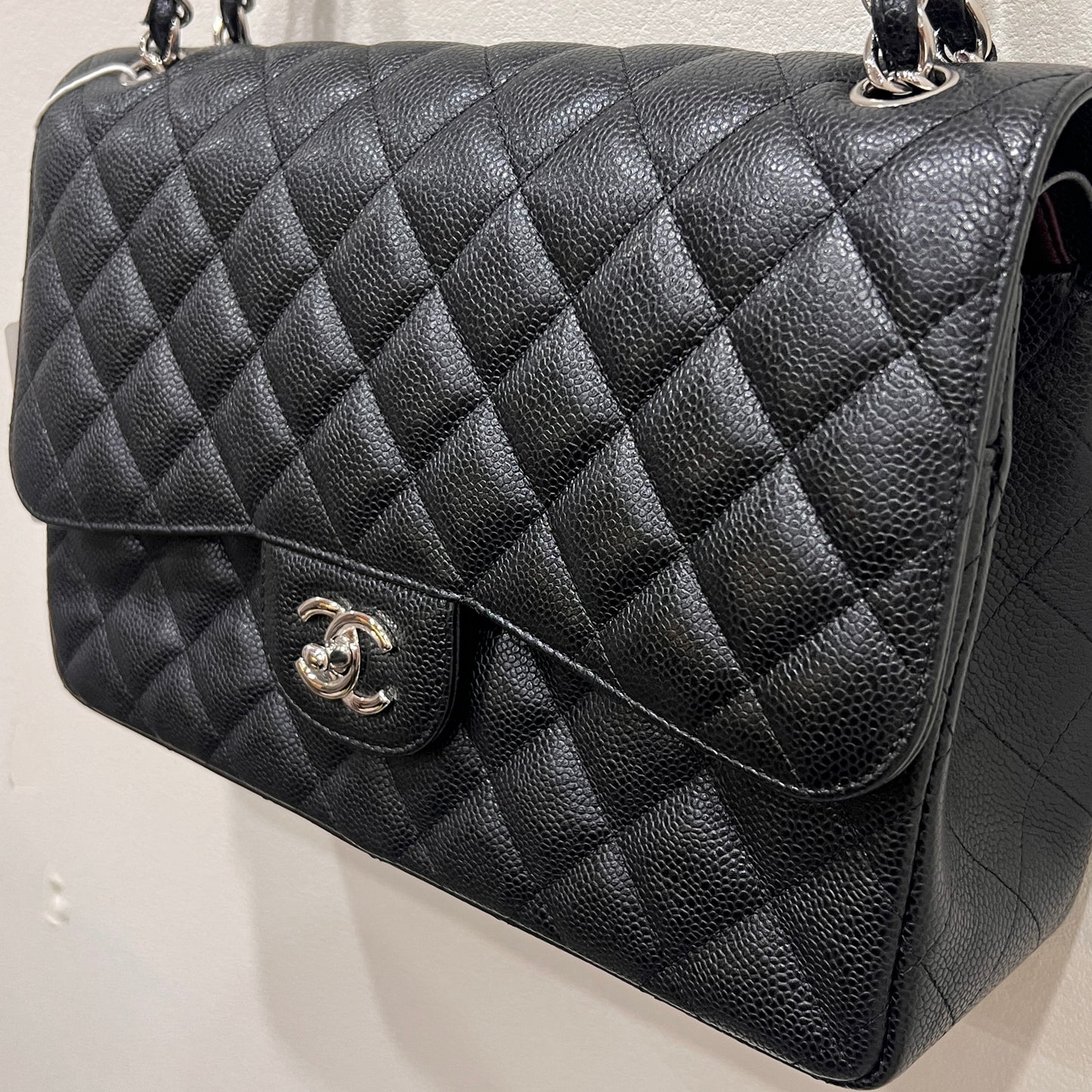 CHANEL Caviar Jumbo Double Flap