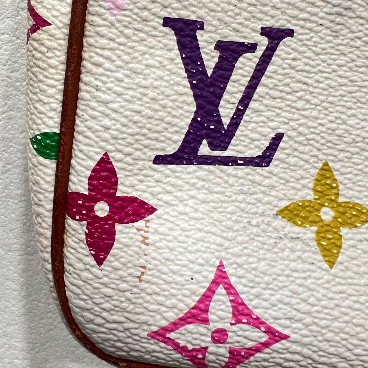 LOUIS VUITTON x Murakami Accessory Pochette