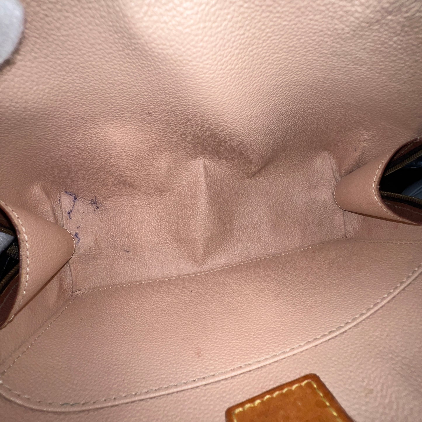 LOUIS VUITTON Toiletry Pouch