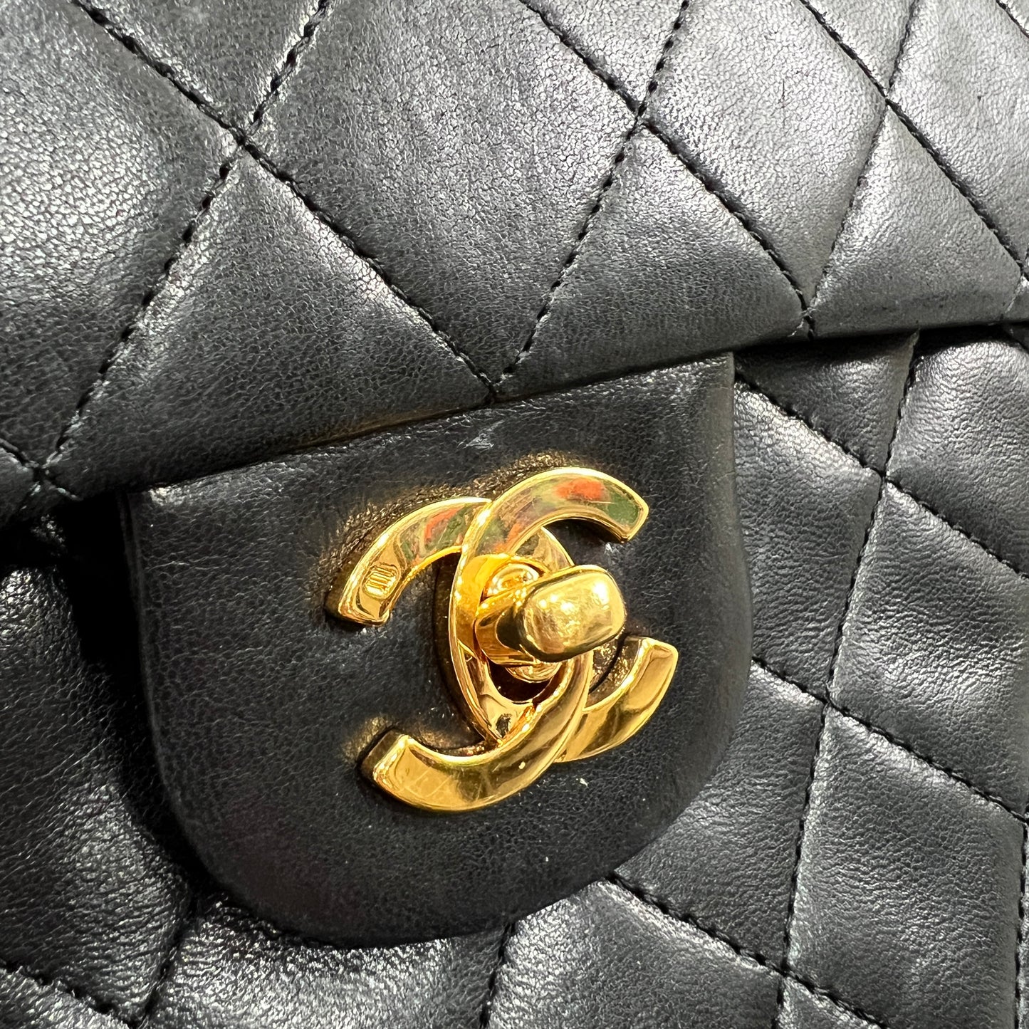 CHANEL DOUBLE FLAP 25