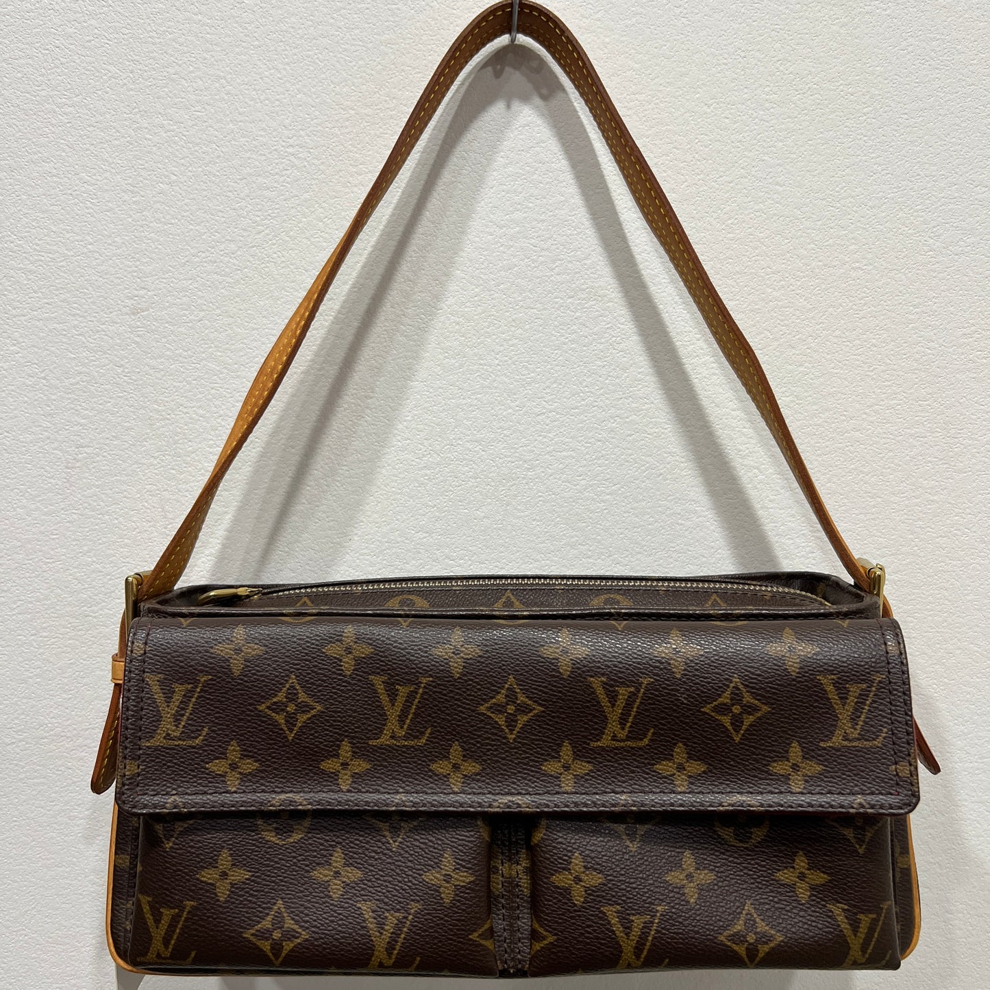 LOUIS VUITTON VIVE CITE MM