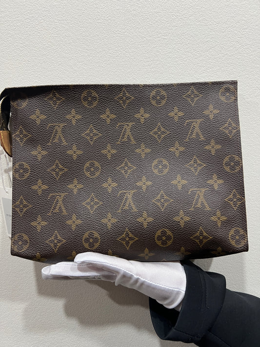 LOUIS VUITTON Cosmetic Pouch