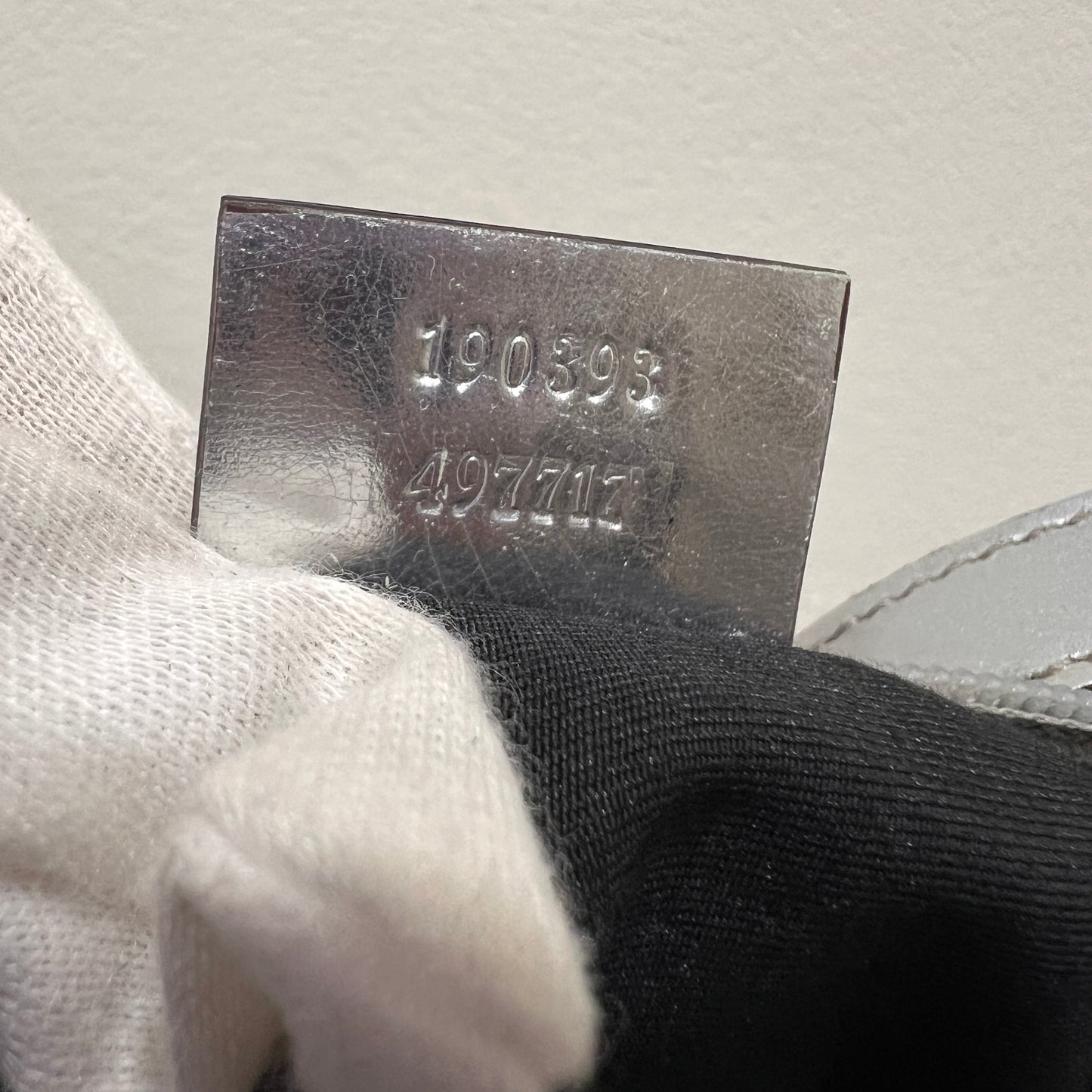 GUCCI Silver/Gray Shoulder Bag