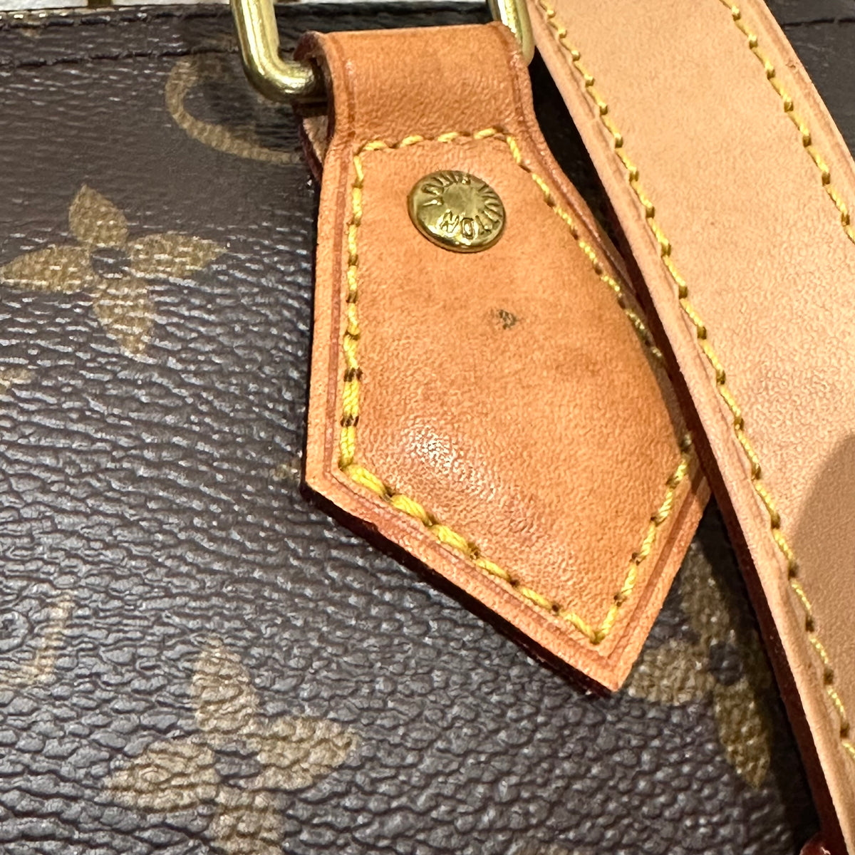 LOUIS VUITTON Speedy 25 with strap NFC ready