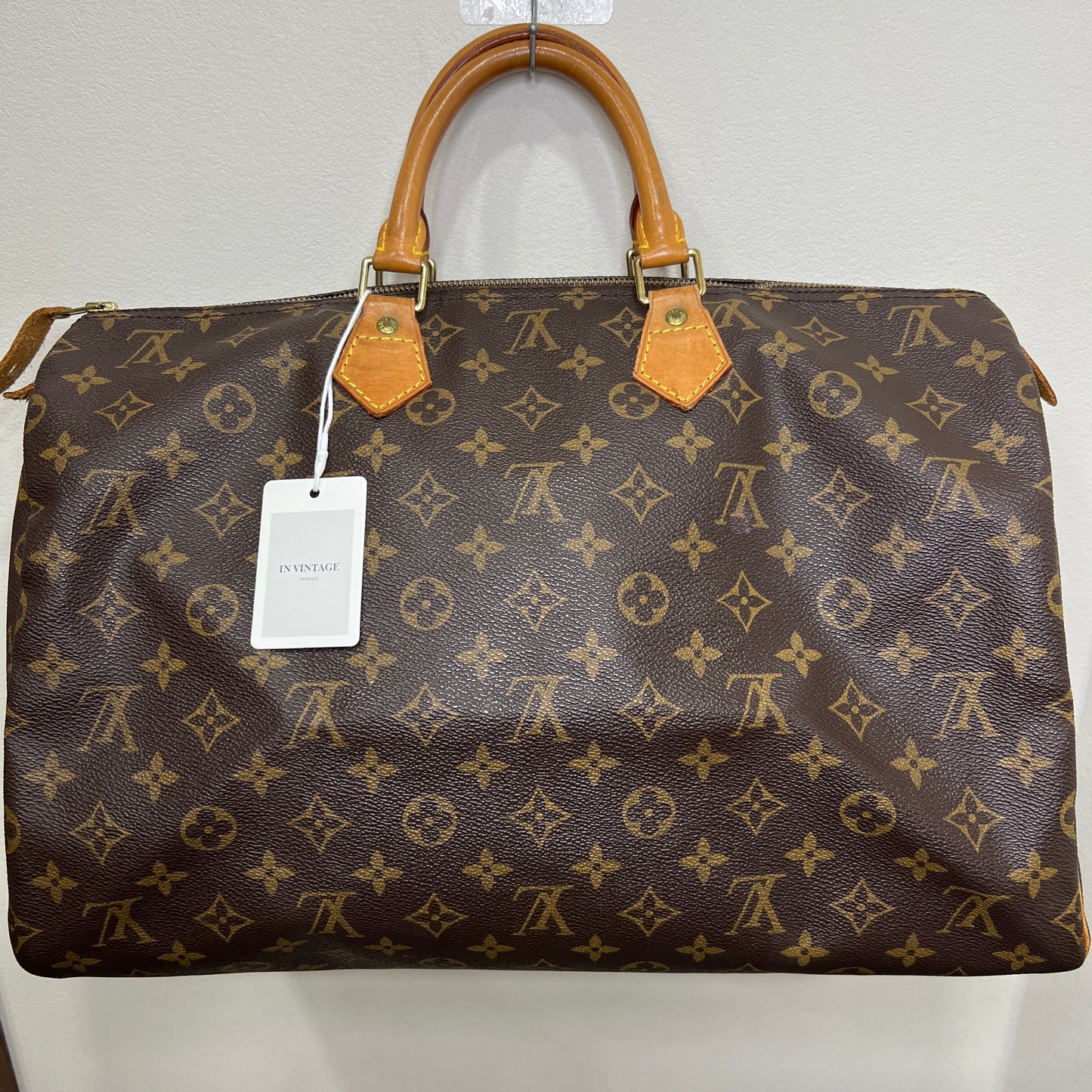 LOUIS VUITTON Speedy 40cm