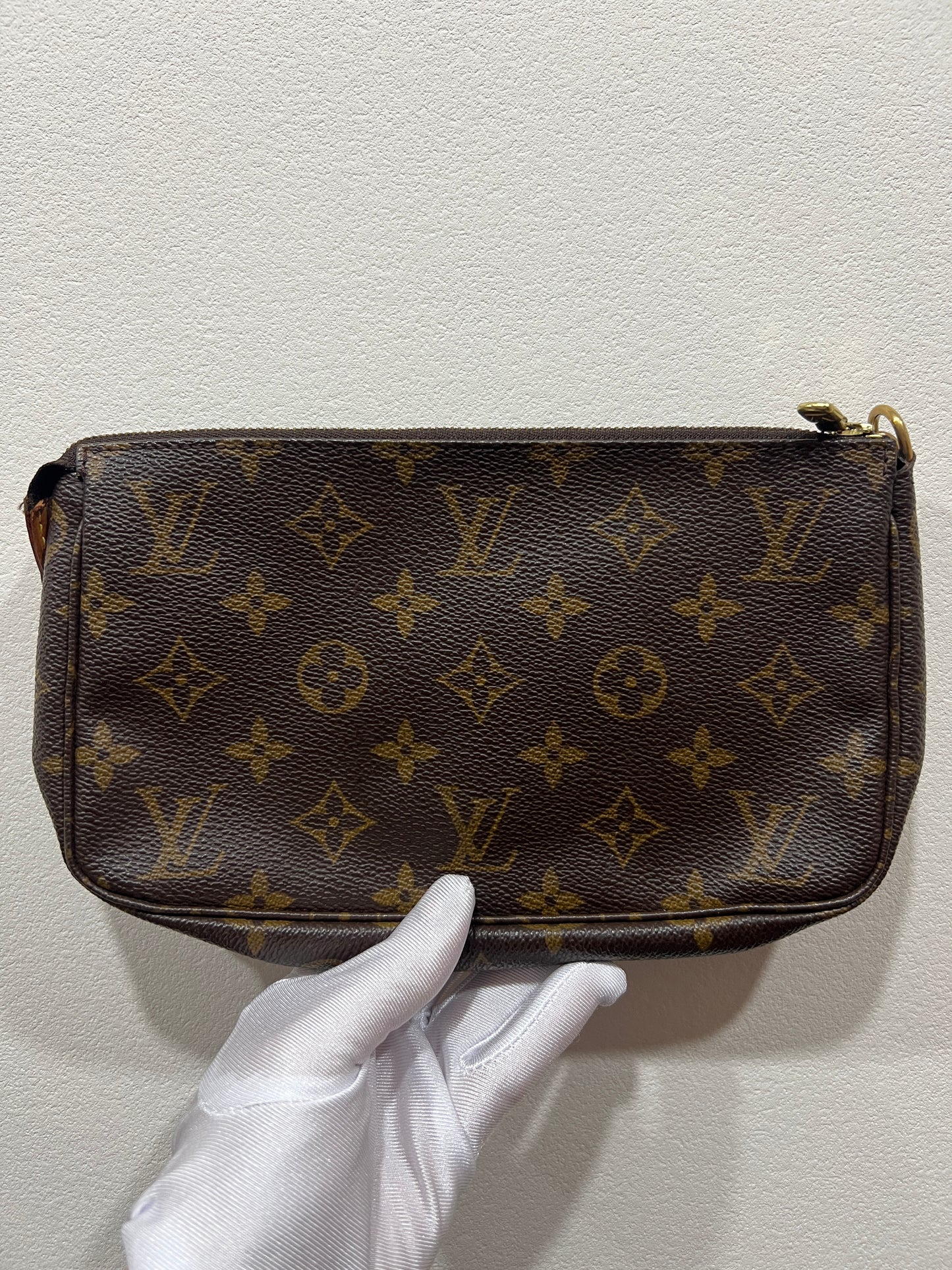 LOUIS VUITTON Accessory Pouchette
