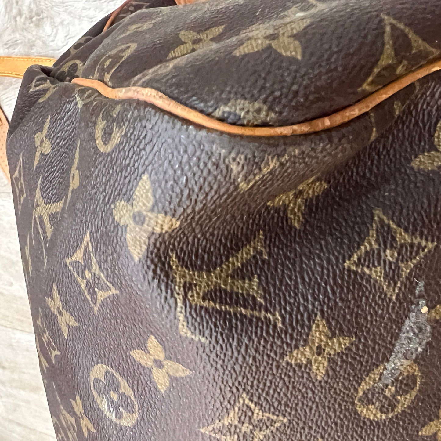 LOUIS VUITTON Keepall 55cm w/ strap