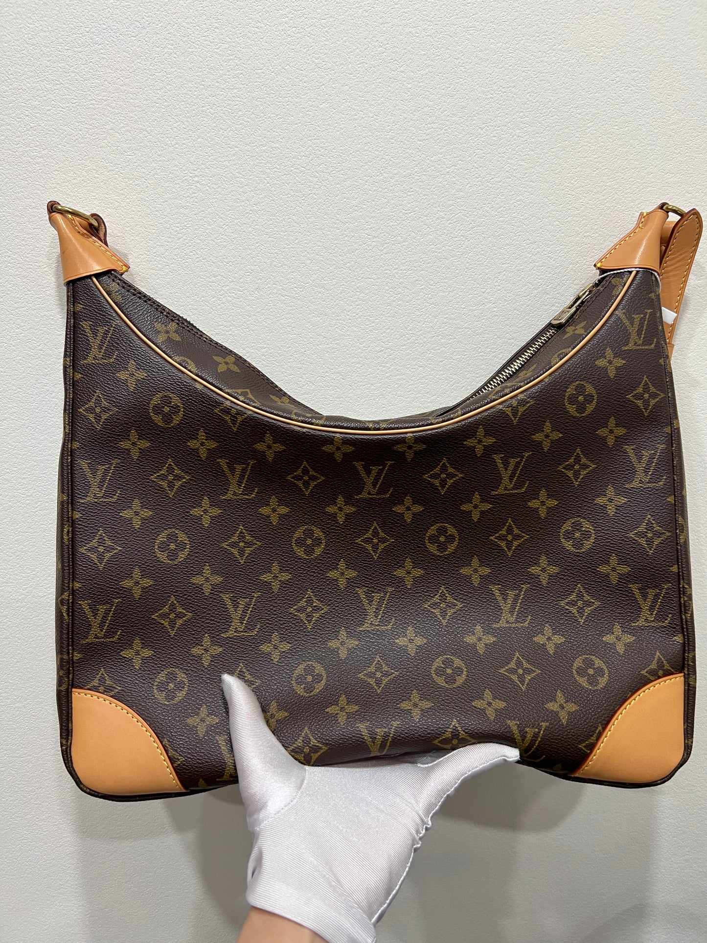 LOUIS VUITTON Boulogne Handbag
