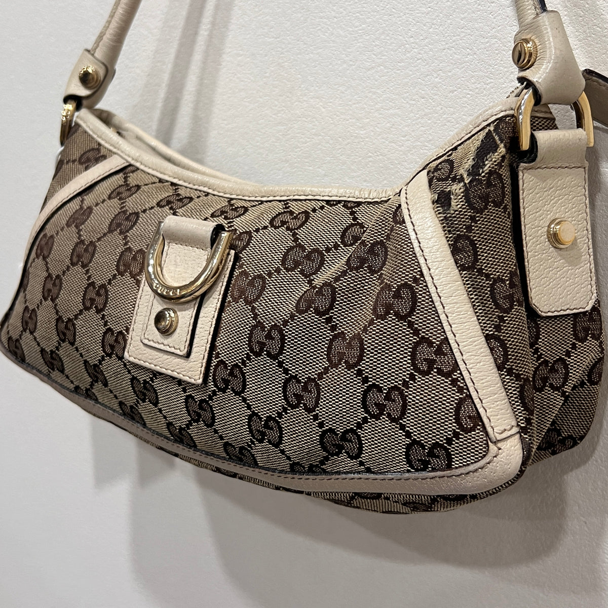 GUCCI Abbey D-Ring Pochette Shoulder Bag