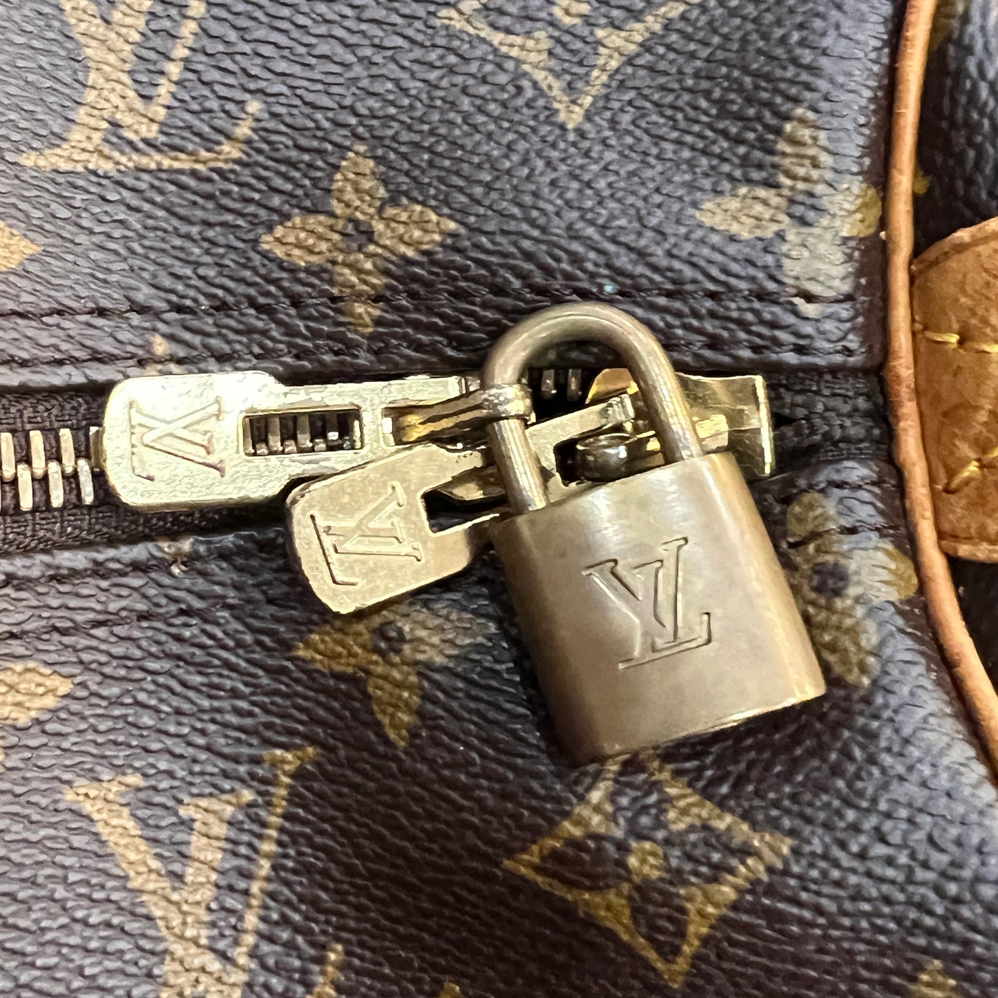 LOUIS VUITTON Keepall 60cm
