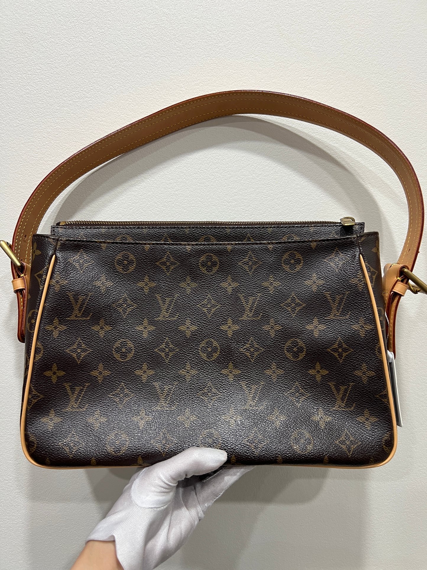LOUIS VUITTON Viva Cite GM (Vachetta Replaced)