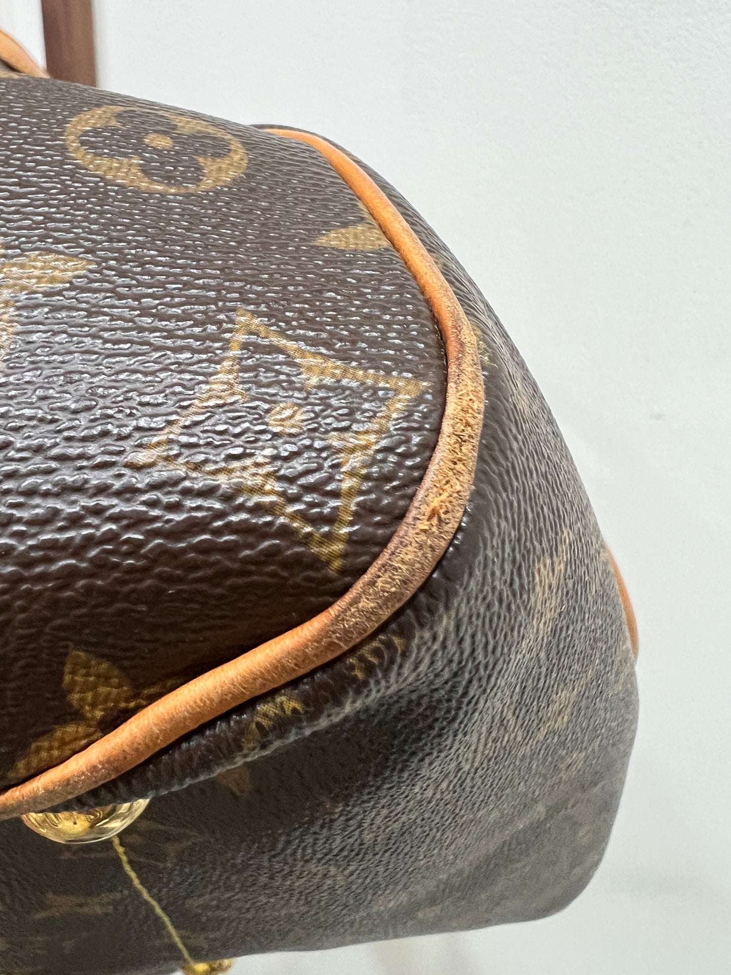 LOUIS VUITTON Tivoli GM