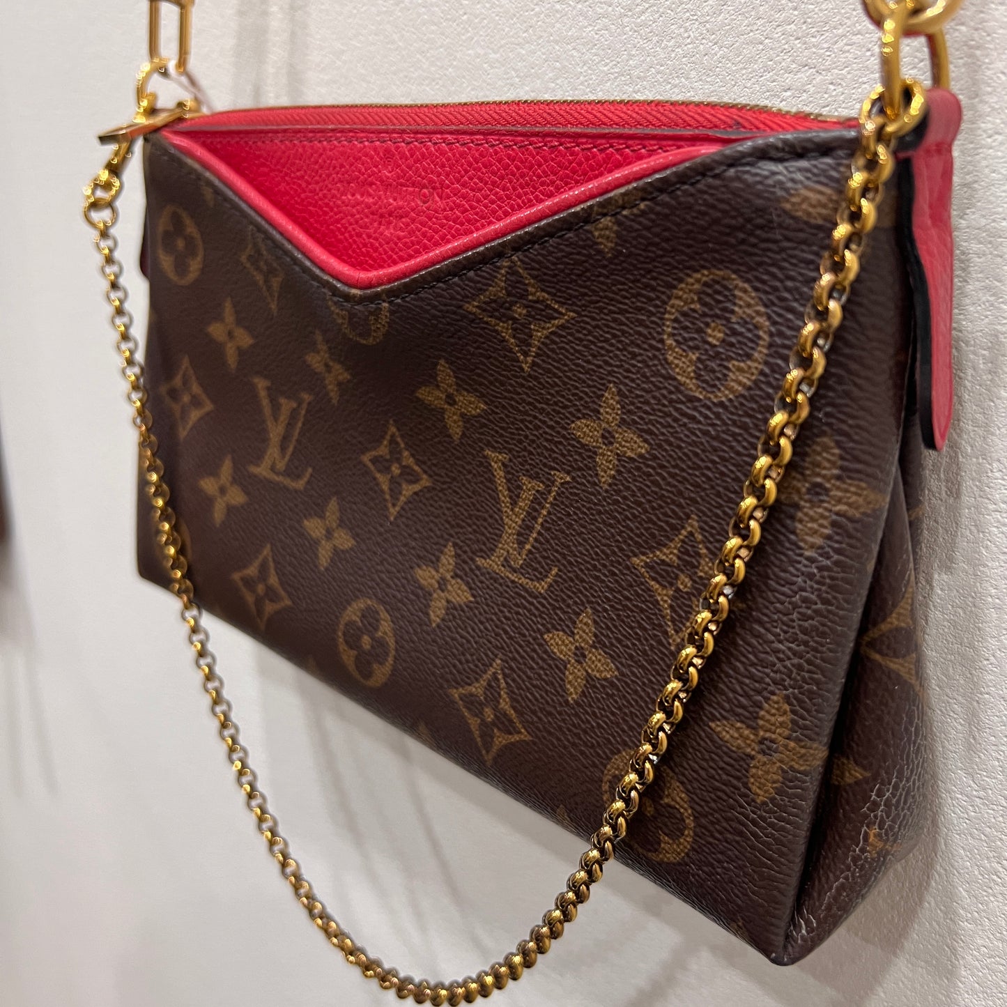 LOUIS VUITTON Pallas Red