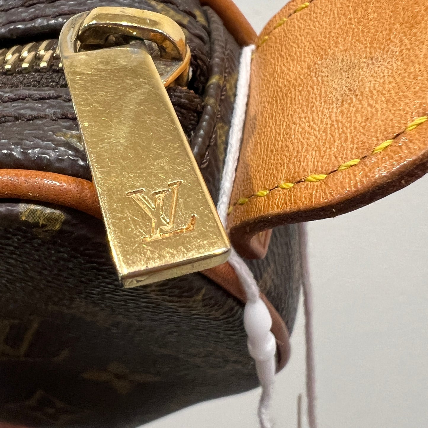 LOUIS VUITTON Croissant PM