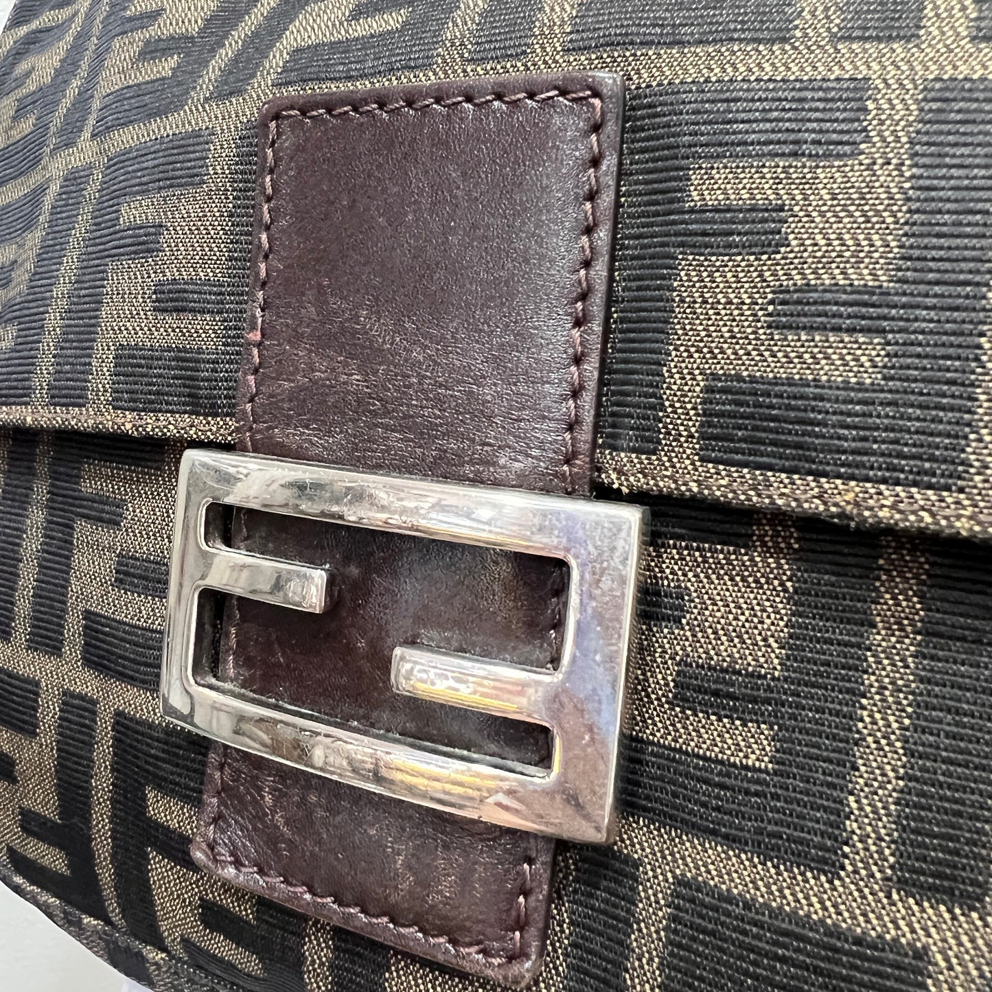 FENDI Mamma Baguette in Long Strap
