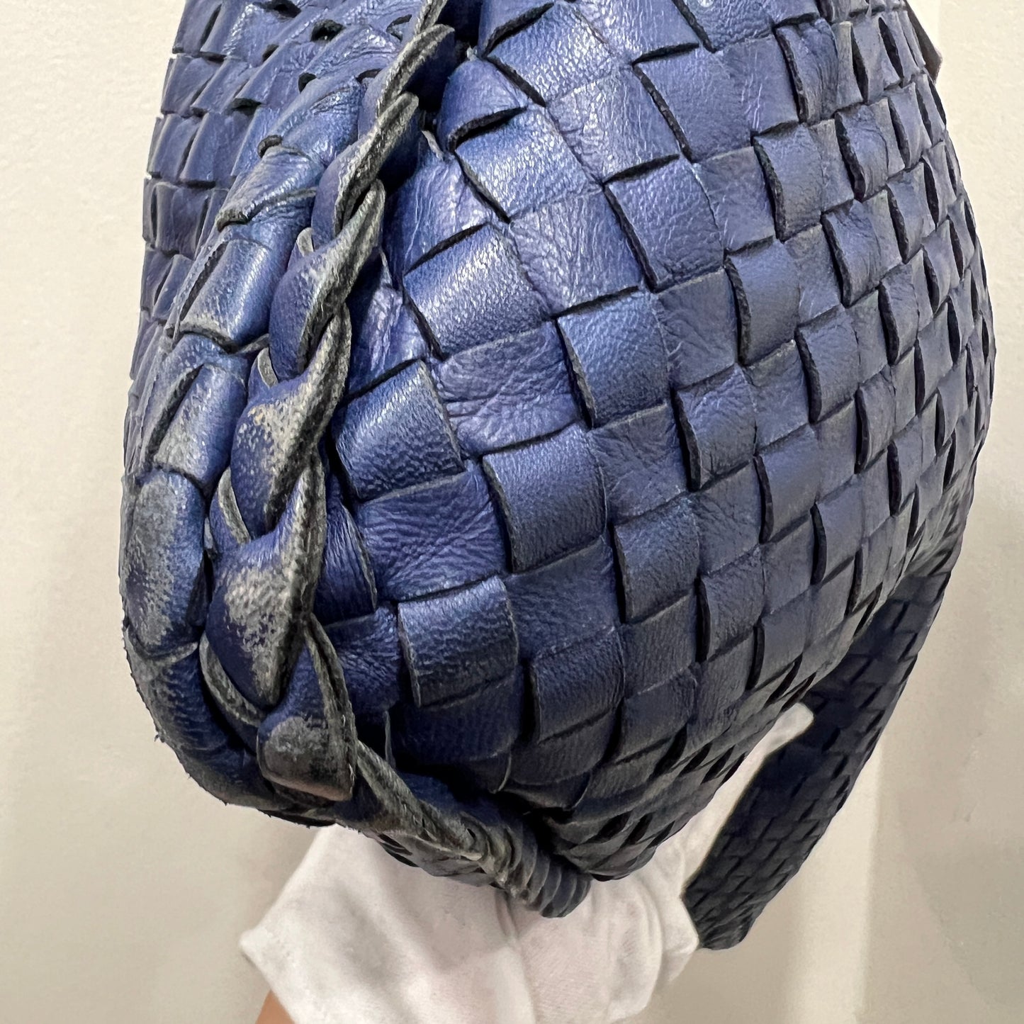 BOTTEGA VENETA Hobo Navy Interciatto Woven Napa Leather Bag