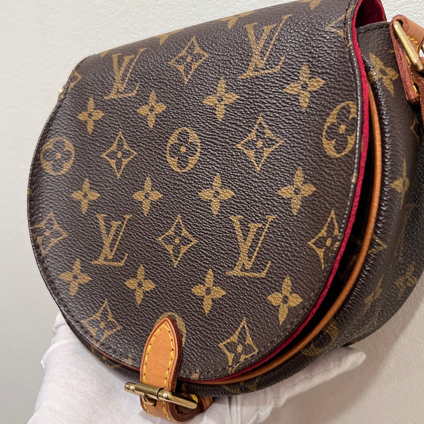 LOUIS VUITTON Tambourine Crossbody